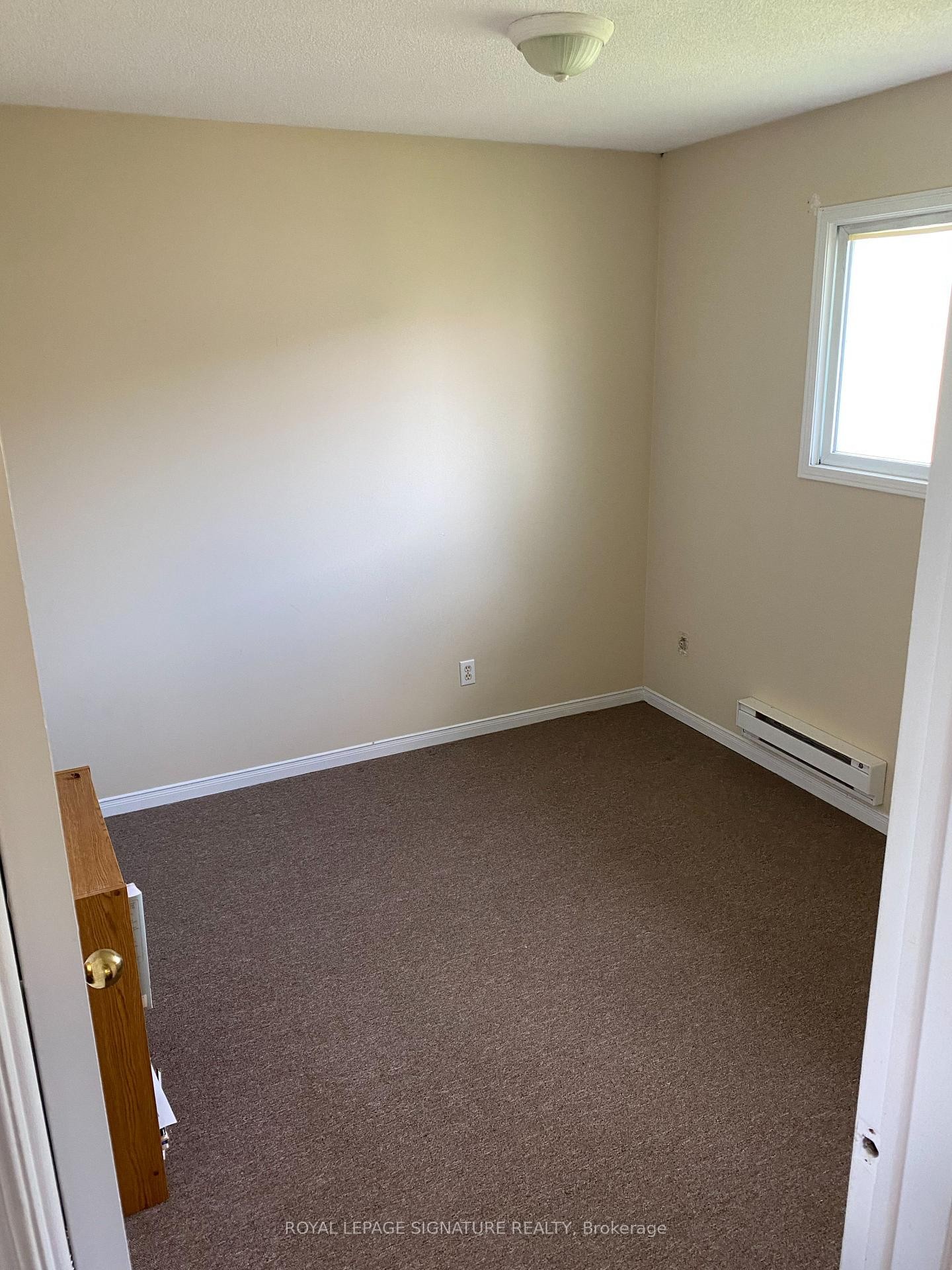 









839


Stirling

Avenue South,
Kitchener,




ON
N2M 3K4

