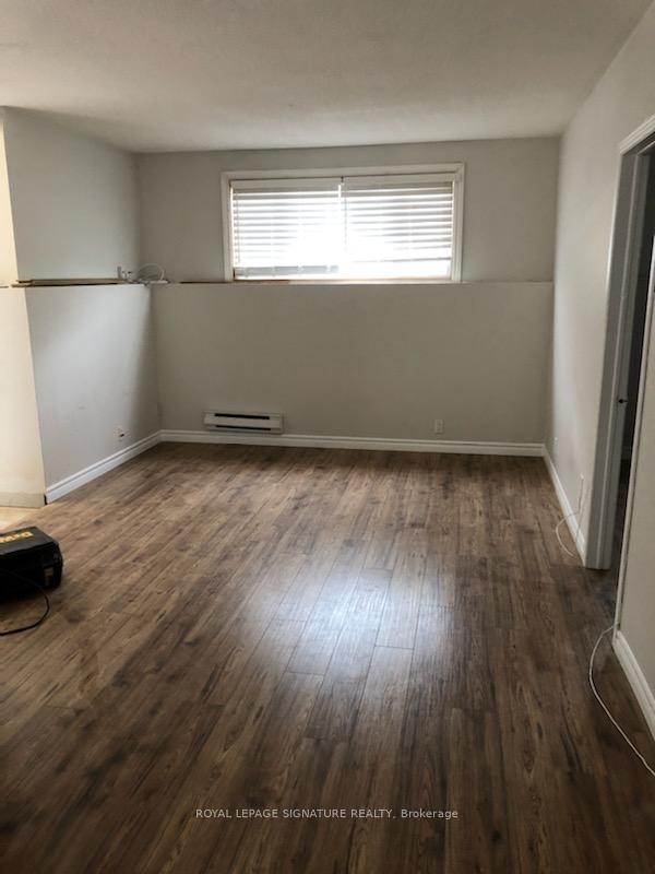 









839


Stirling

Avenue South,
Kitchener,




ON
N2M 3K4

