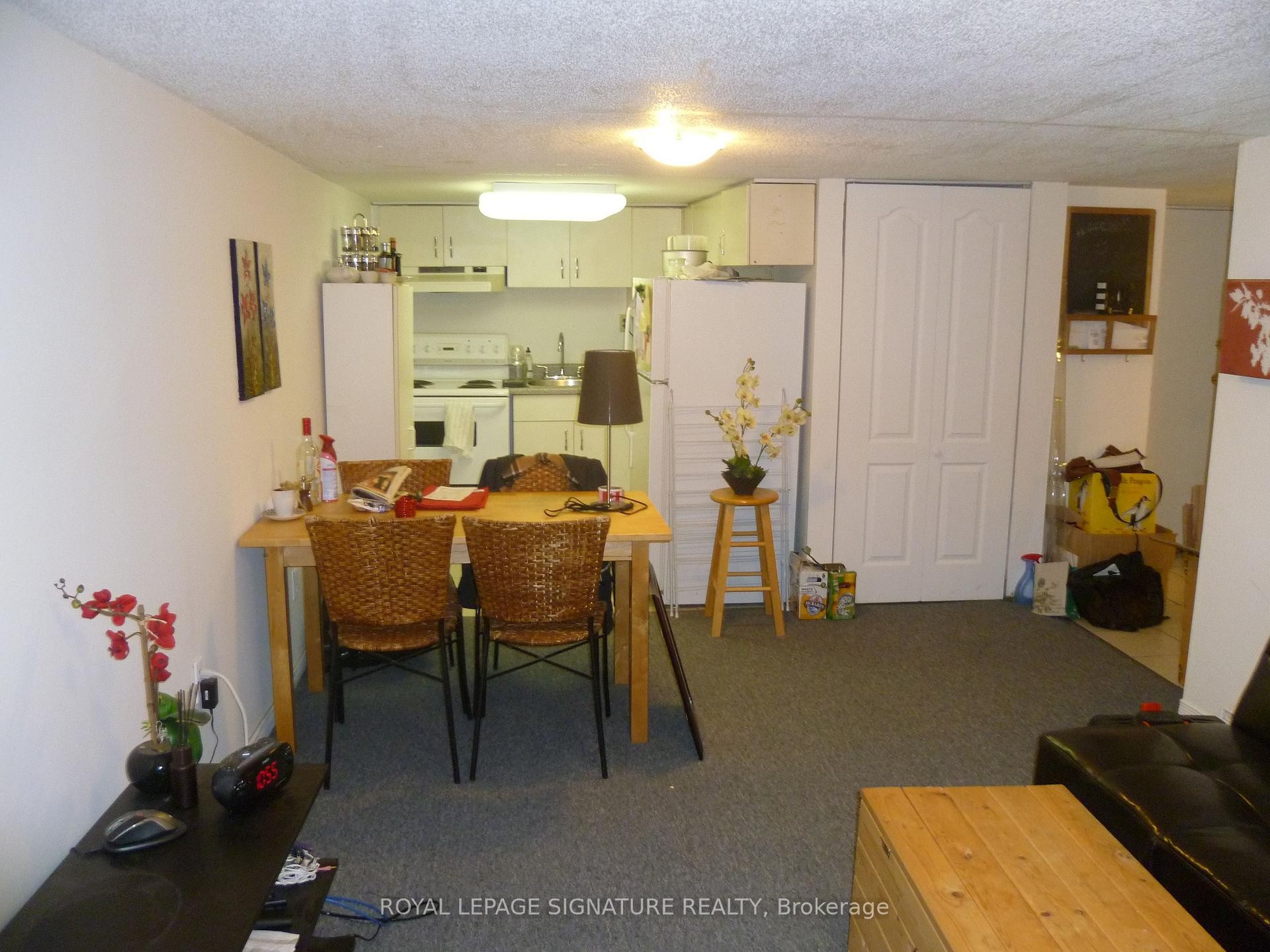 









839


Stirling

Avenue South,
Kitchener,




ON
N2M 3K4

