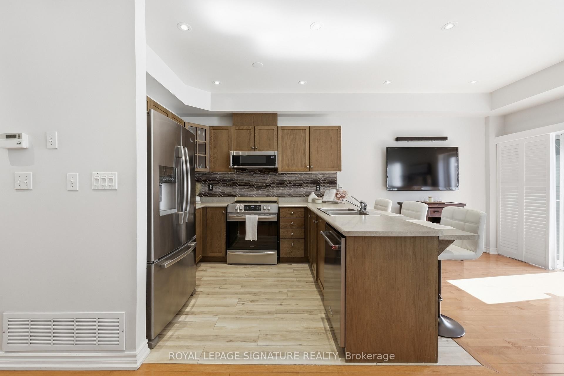 









470


Faith

Drive, 62,
Mississauga,




ON
L5R 4E9

