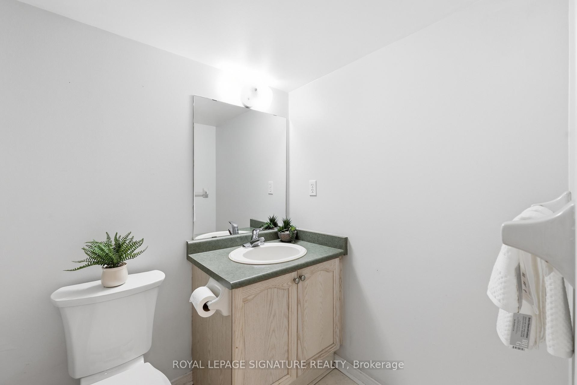 









470


Faith

Drive, 62,
Mississauga,




ON
L5R 4E9

