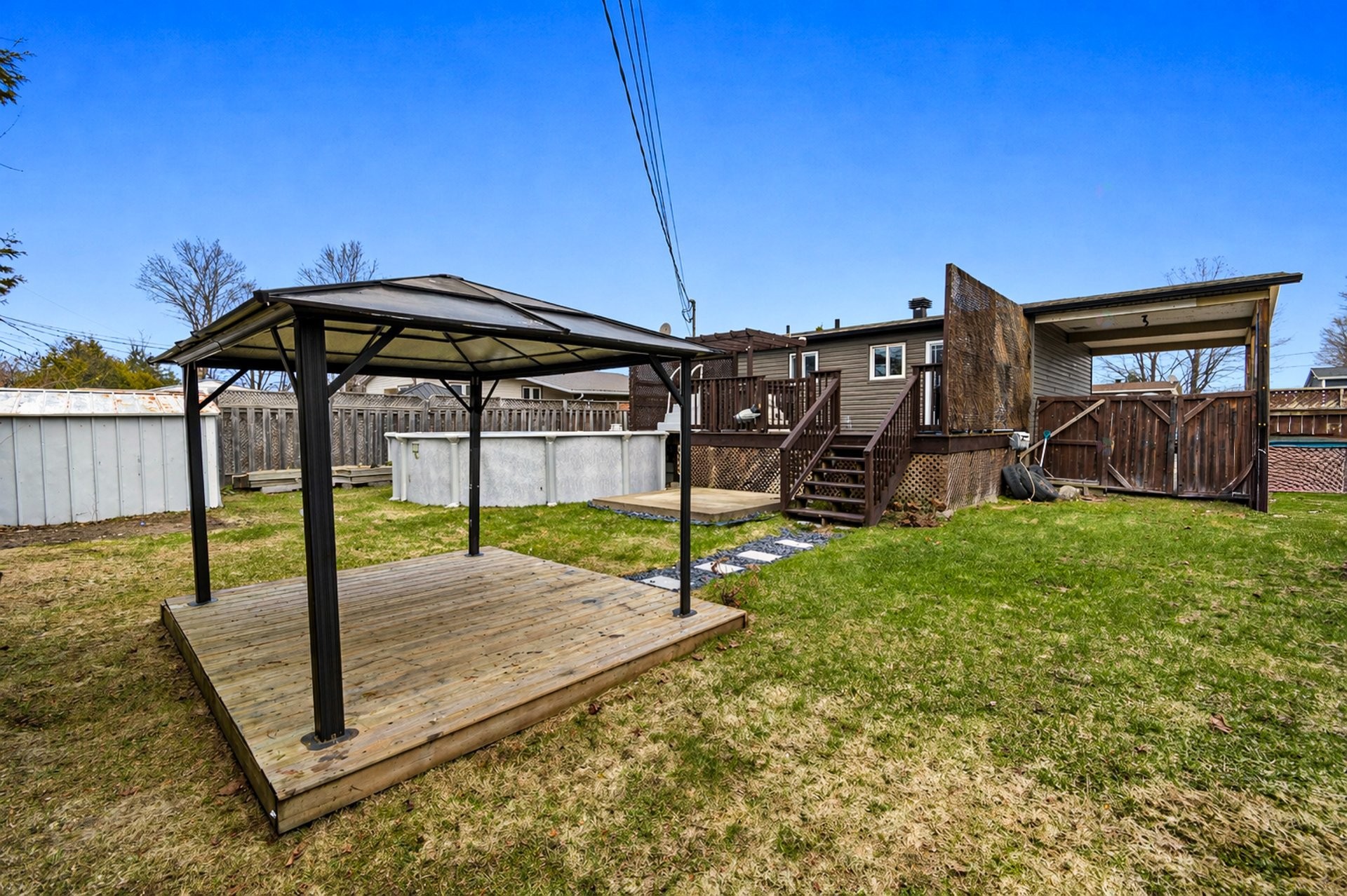 









8


Rue Pierre-Laporte

,
Grenville,




QC
J0V1J0

