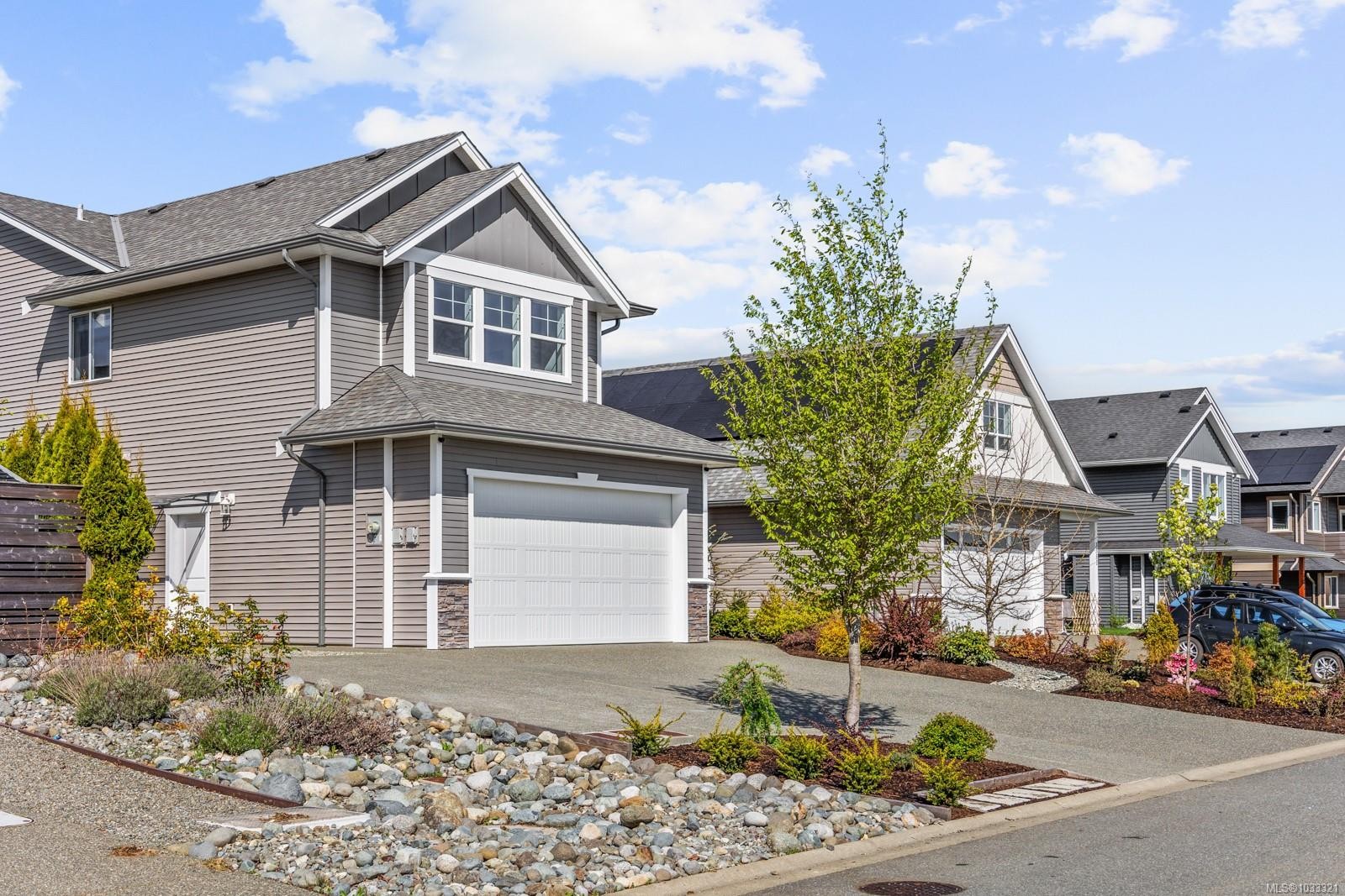 









3349


Bolton

St,
Cumberland,




BC
V0R 1S0

