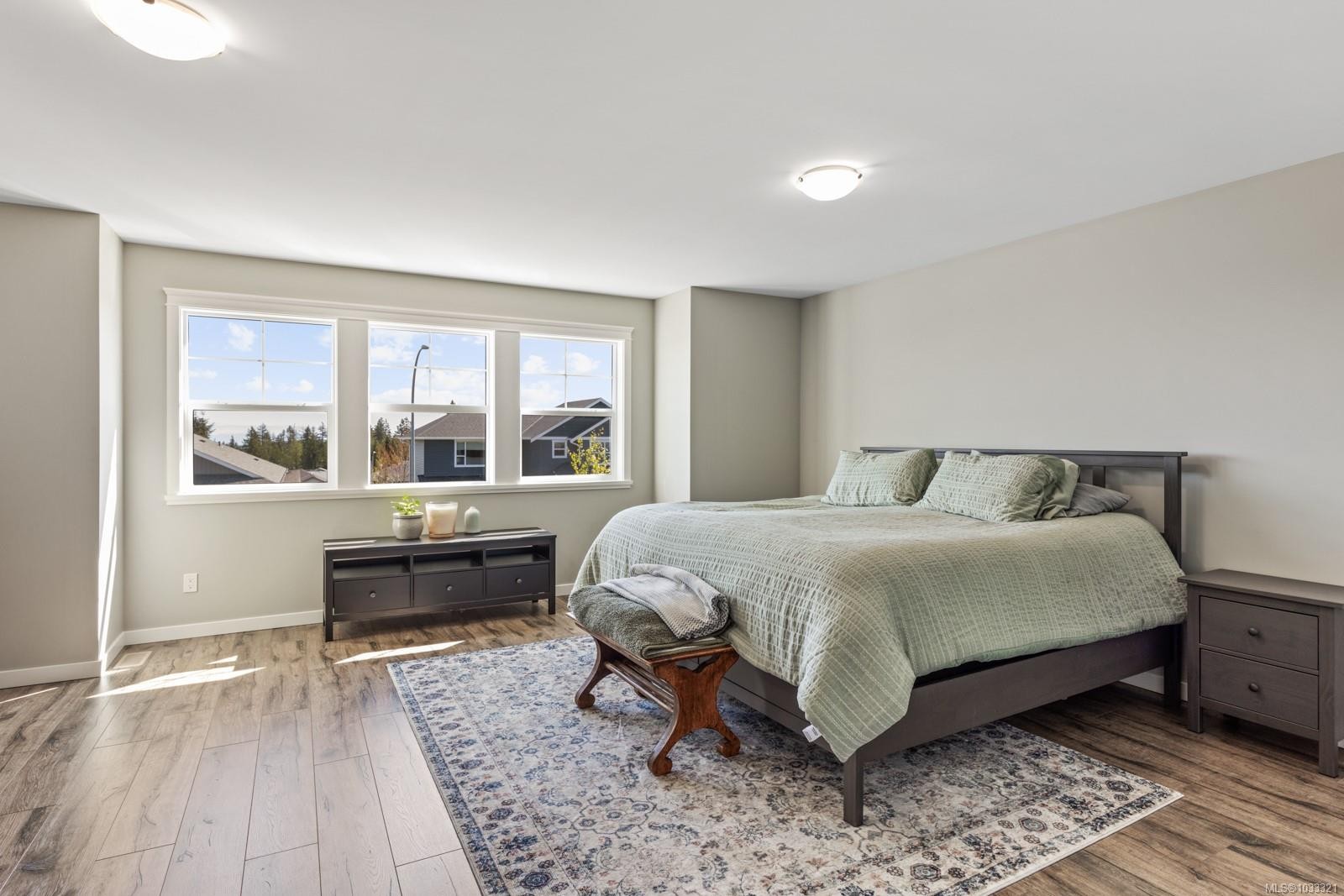 









3349


Bolton

St,
Cumberland,




BC
V0R 1S0

