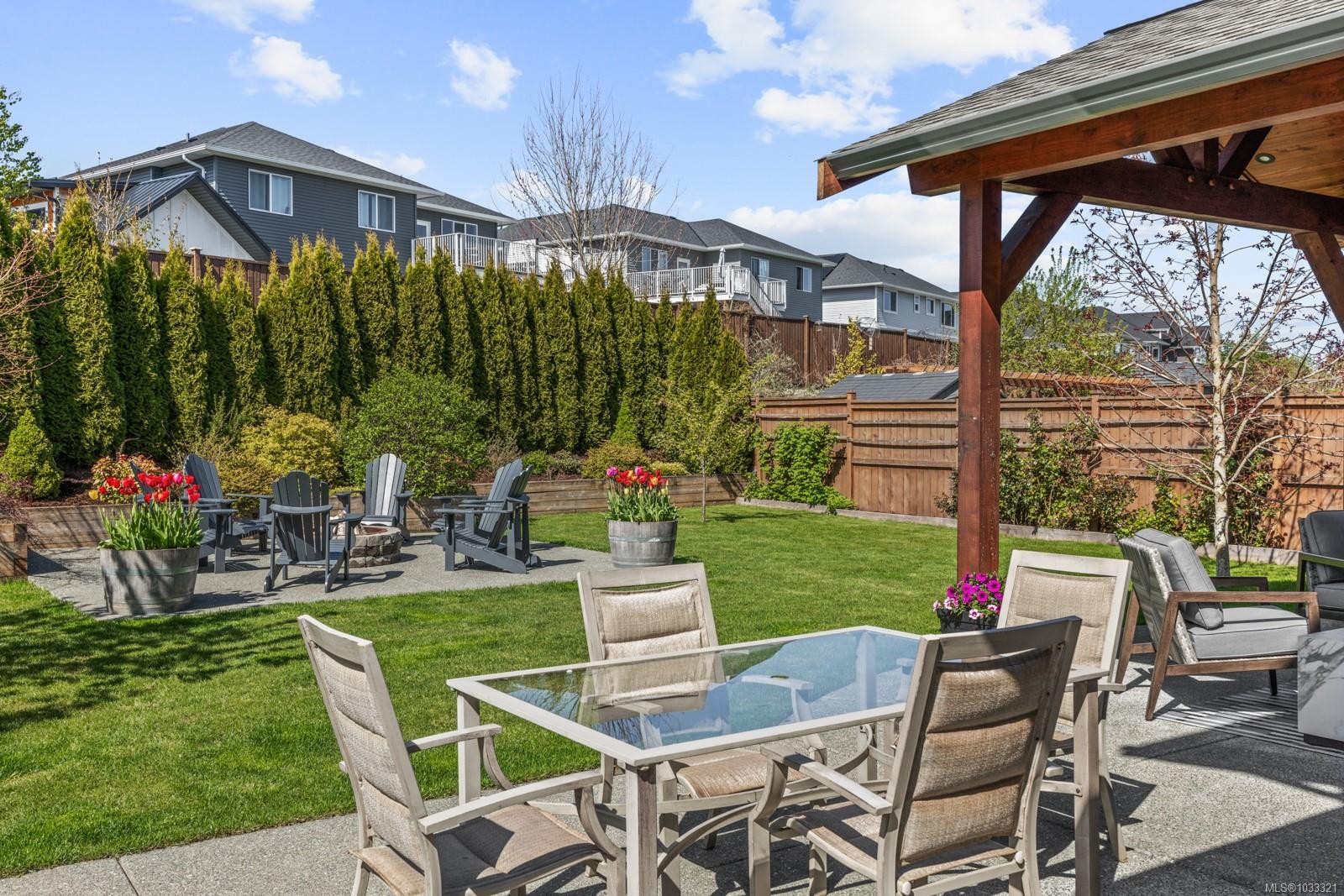 









3349


Bolton

St,
Cumberland,




BC
V0R 1S0

