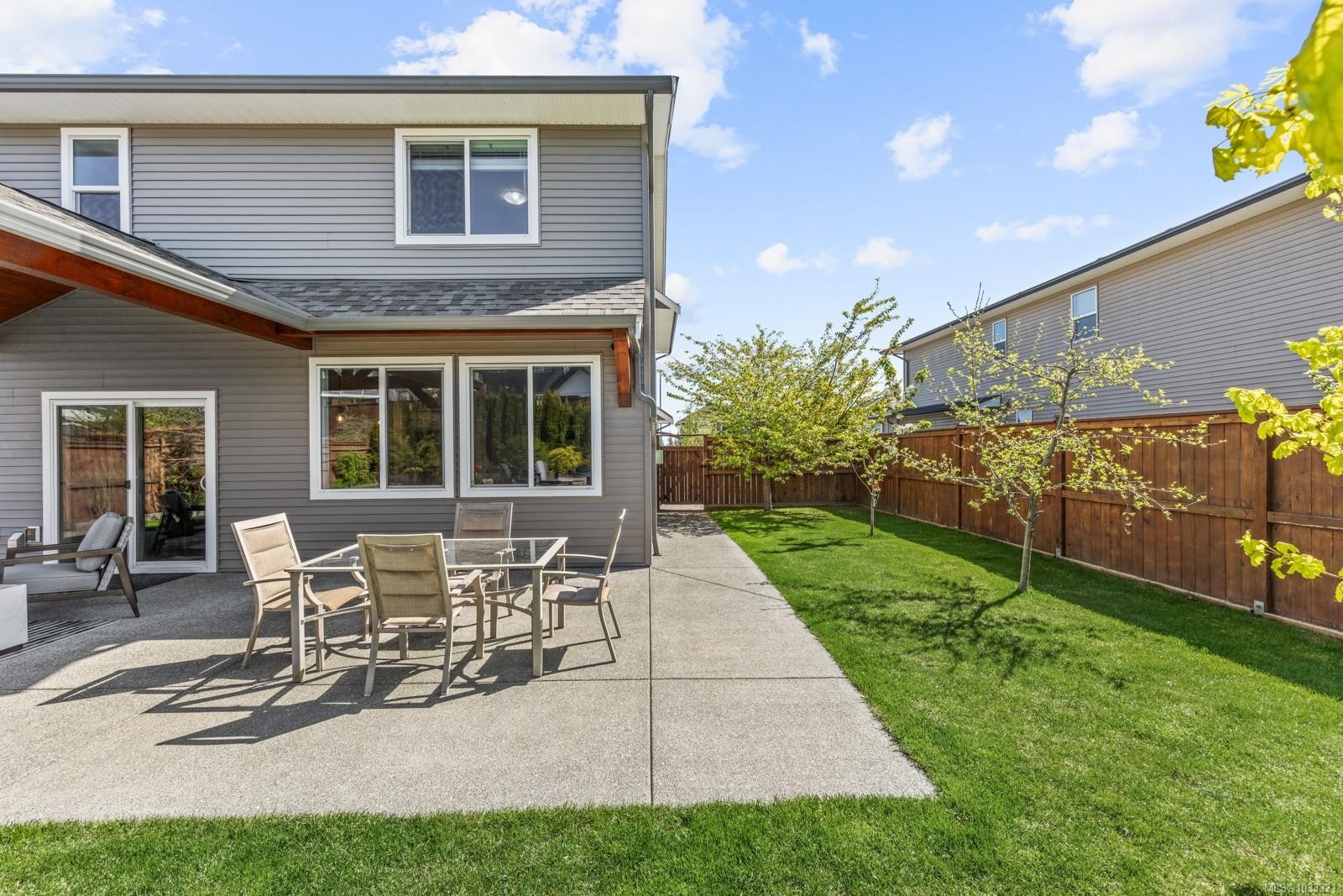 









3349


Bolton

St,
Cumberland,




BC
V0R 1S0

