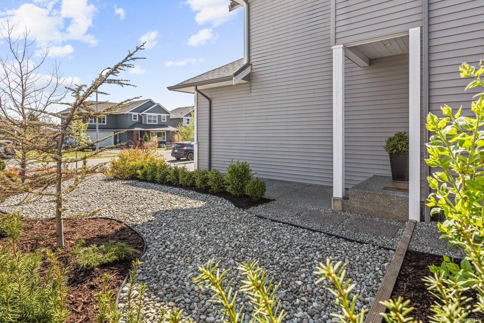 









3349


Bolton

St,
Cumberland,




BC
V0R 1S0

