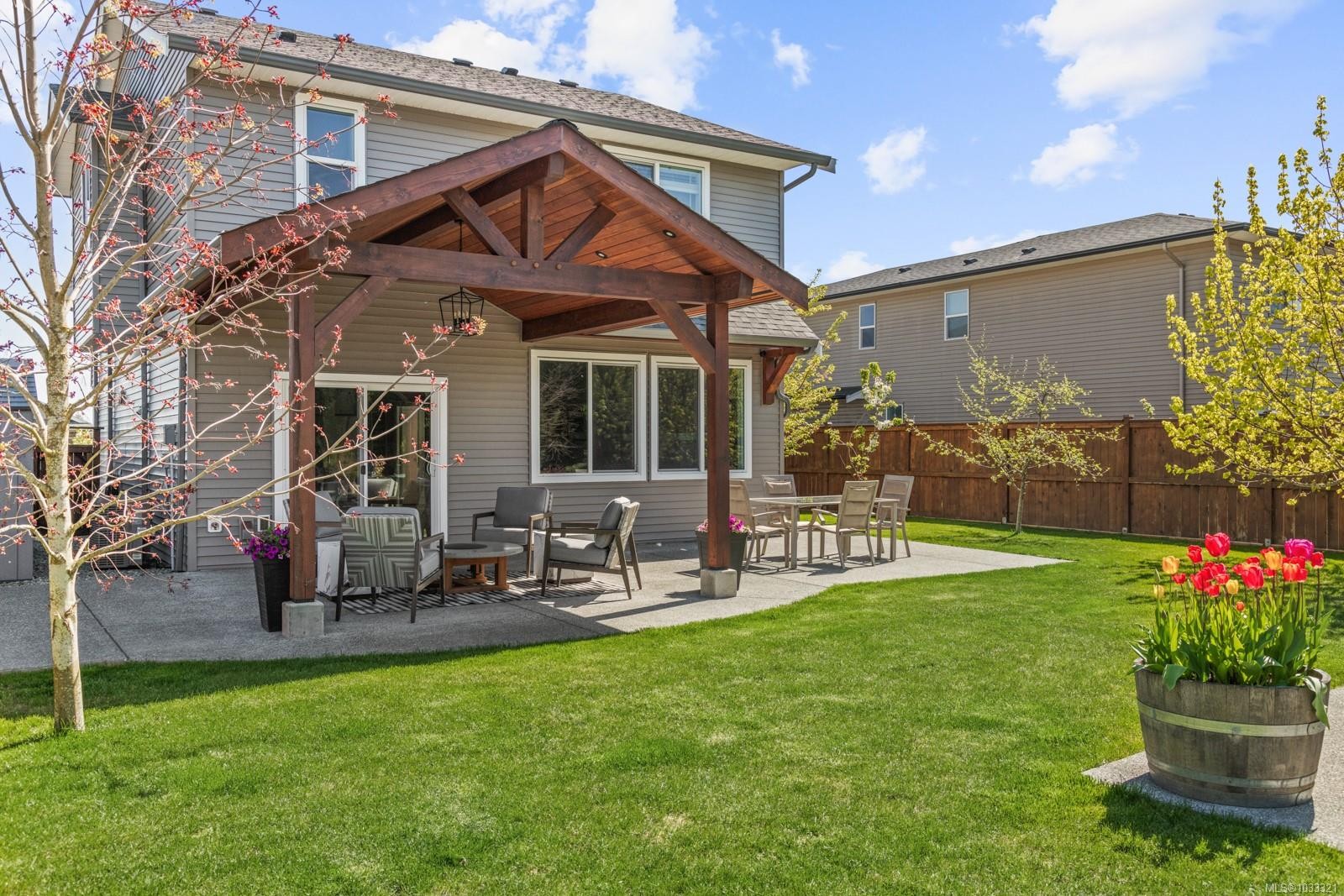 









3349


Bolton

St,
Cumberland,




BC
V0R 1S0

