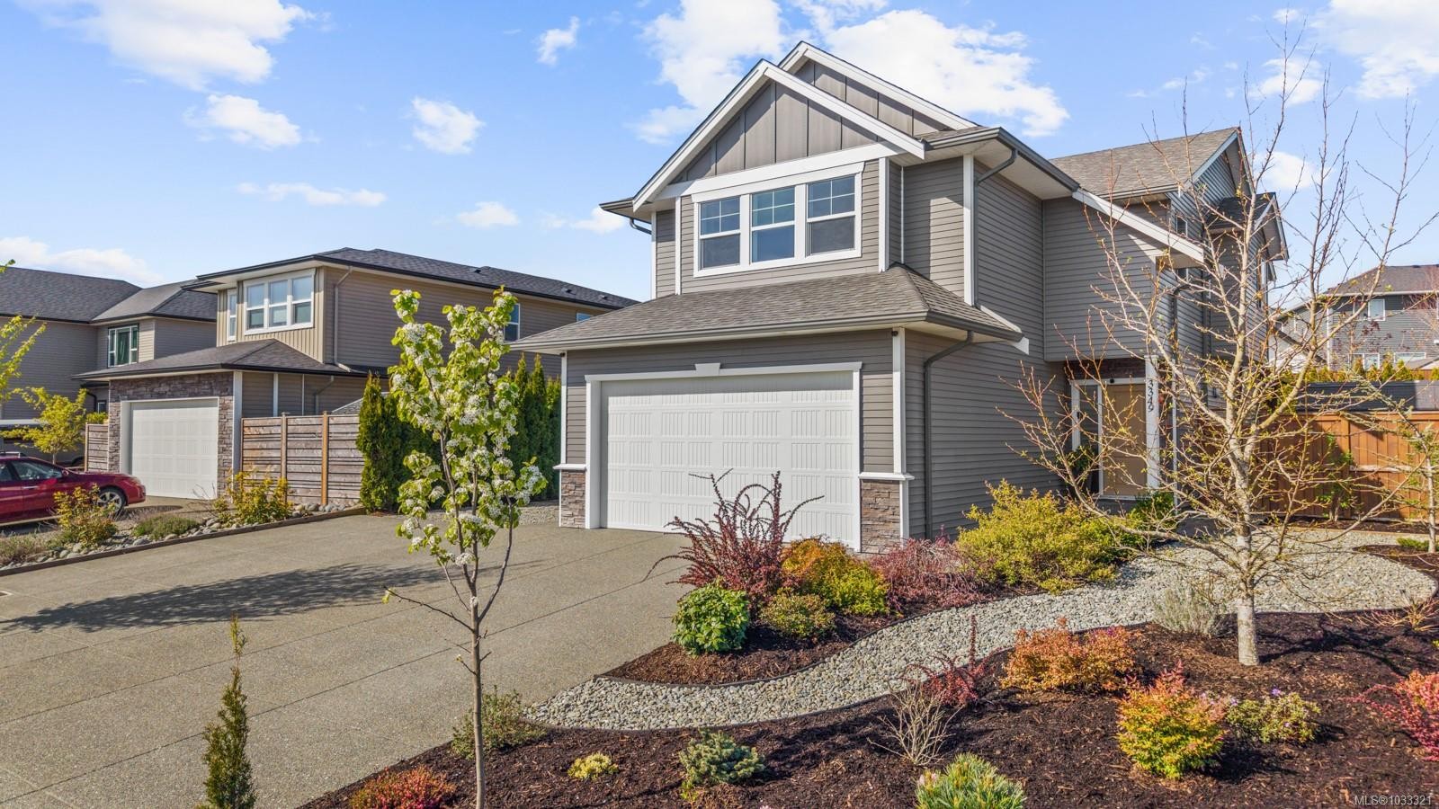 









3349


Bolton

St,
Cumberland,




BC
V0R 1S0

