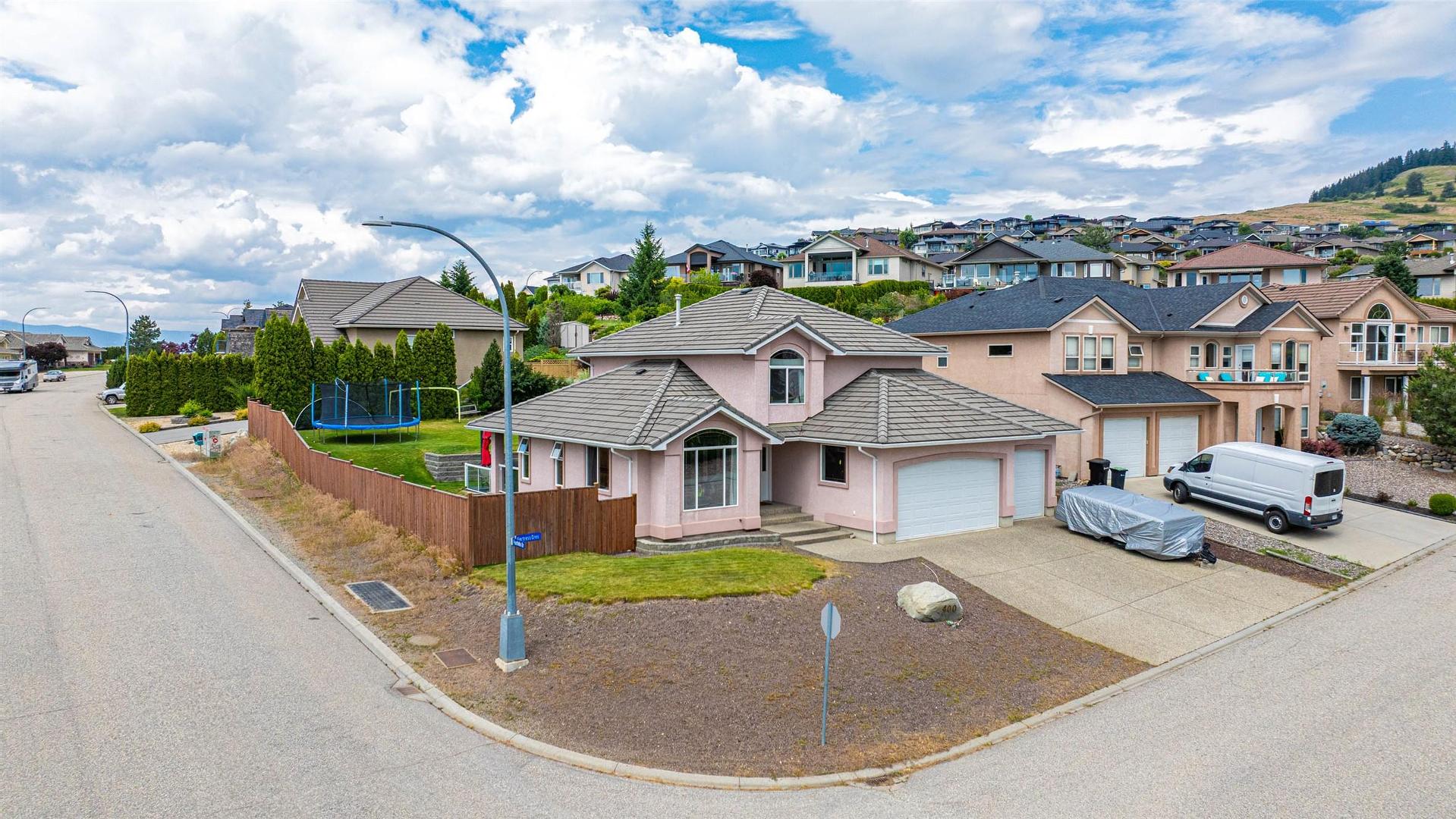 









400


Fortress

Crescent,
Vernon,




BC
V1B 3W3

