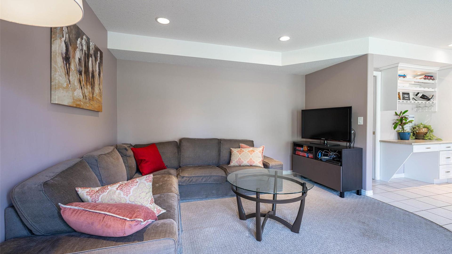 









400


Fortress

Crescent,
Vernon,




BC
V1B 3W3

