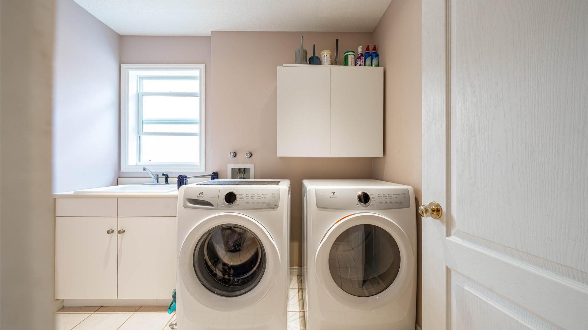 









400


Fortress

Crescent,
Vernon,




BC
V1B 3W3

