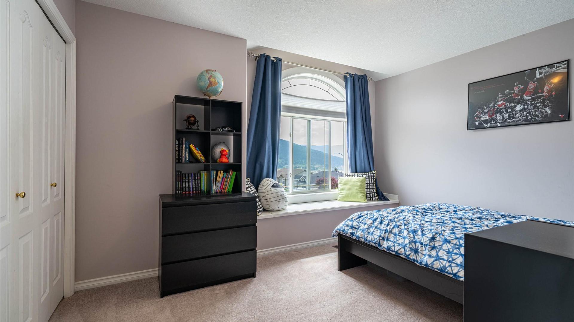 









400


Fortress

Crescent,
Vernon,




BC
V1B 3W3

