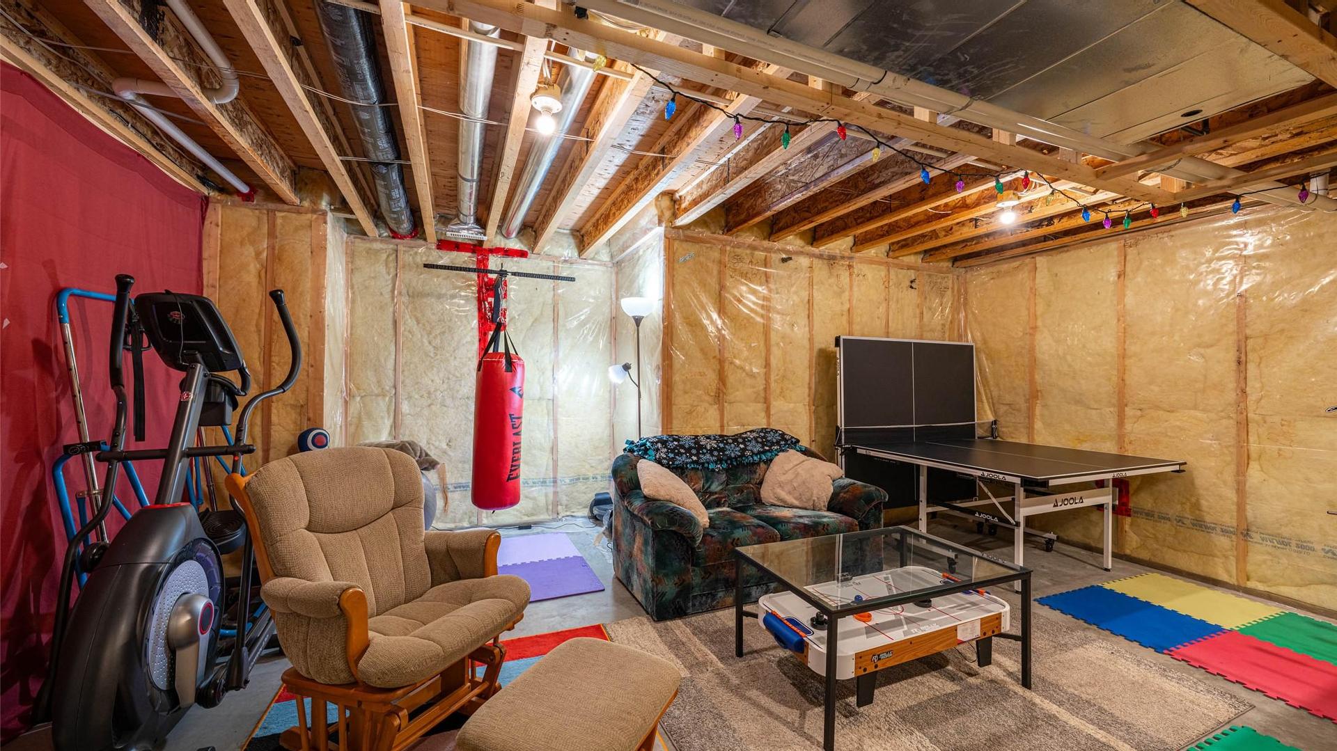 









400


Fortress

Crescent,
Vernon,




BC
V1B 3W3

