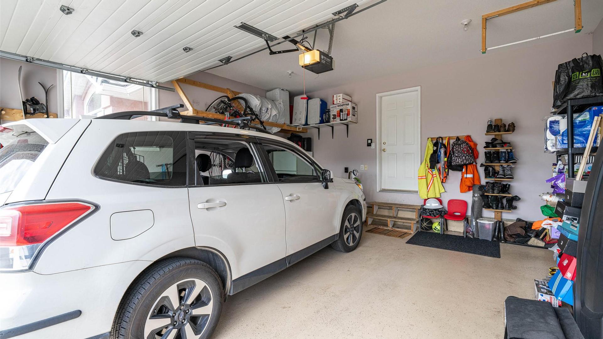 









400


Fortress

Crescent,
Vernon,




BC
V1B 3W3

