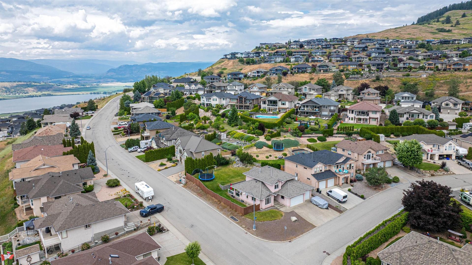 









400


Fortress

Crescent,
Vernon,




BC
V1B 3W3

