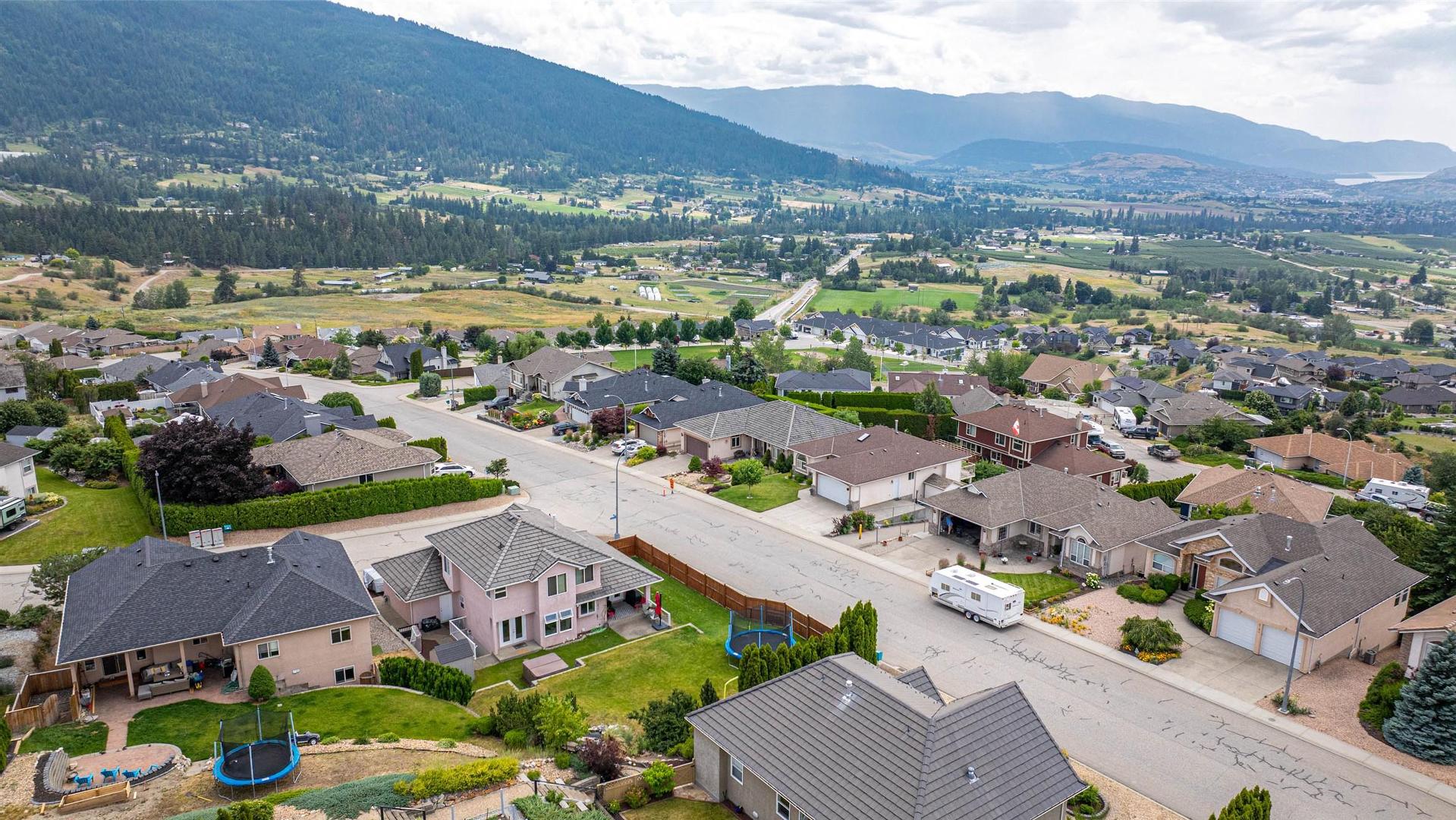 









400


Fortress

Crescent,
Vernon,




BC
V1B 3W3

