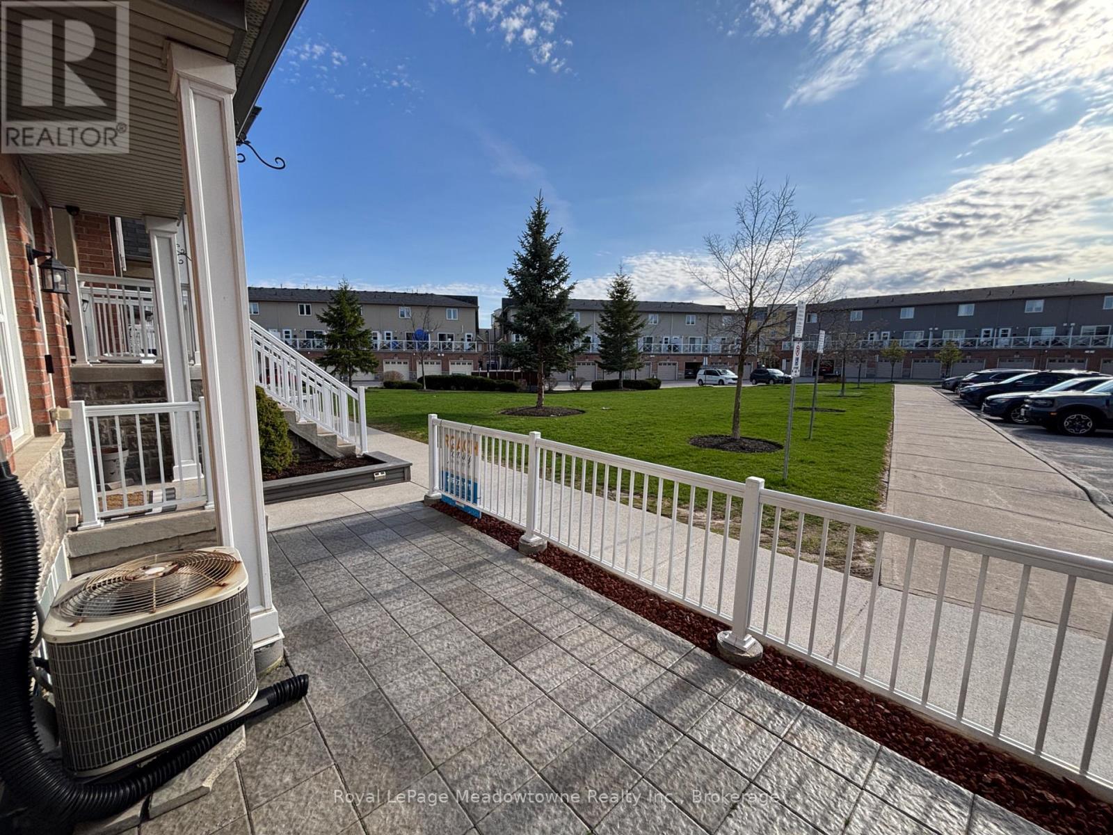 












77 - 1380 COSTIGAN ROAD

,
Milton (CL Clarke),




Ontario
L9T8L2

