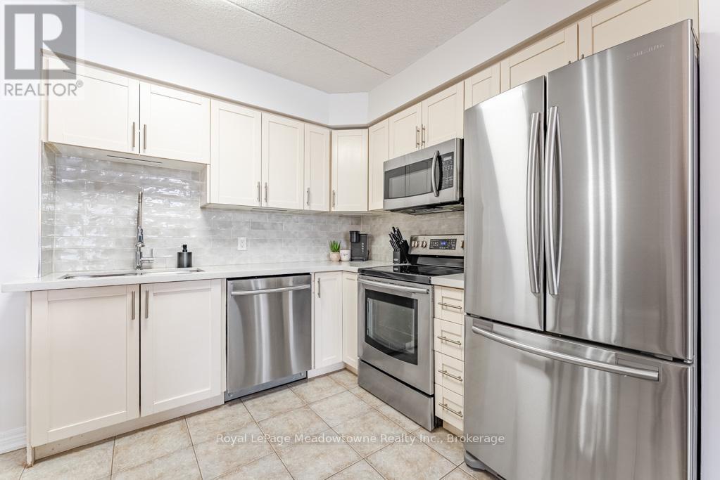 












77 - 1380 COSTIGAN ROAD

,
Milton (CL Clarke),




Ontario
L9T8L2

