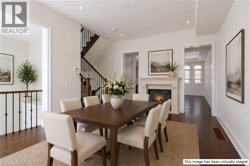 












257 HANOVER Street

,
Oakville,




Ontario
L6K0H3

