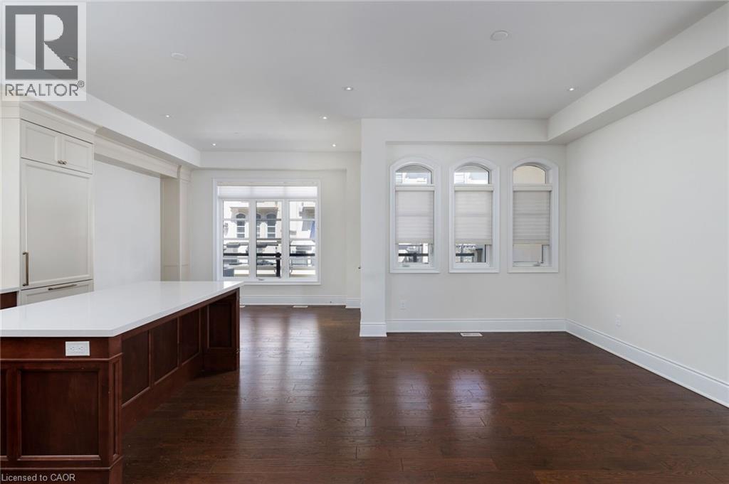 












257 HANOVER Street

,
Oakville,




Ontario
L6K0H3

