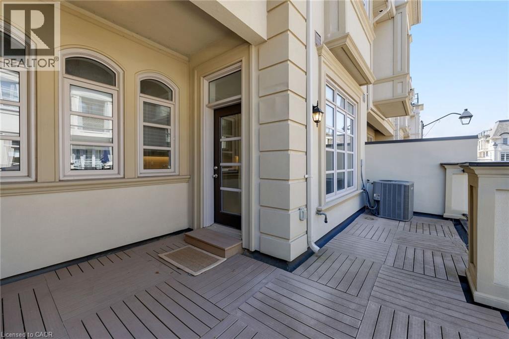 












257 HANOVER Street

,
Oakville,




Ontario
L6K0H3

