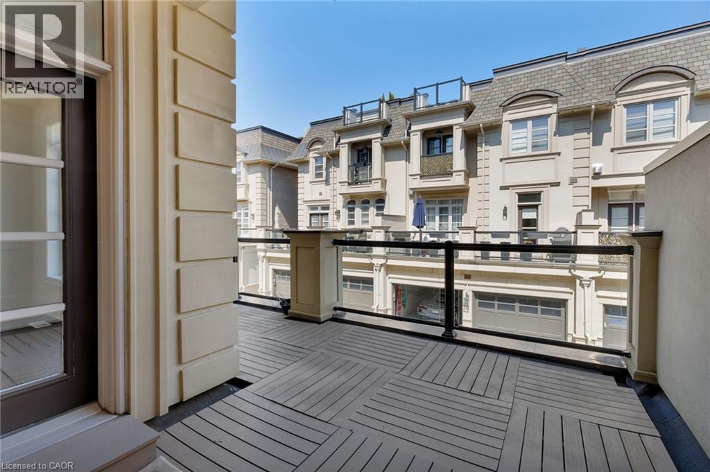 












257 HANOVER Street

,
Oakville,




Ontario
L6K0H3

