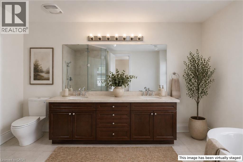 












257 HANOVER Street

,
Oakville,




Ontario
L6K0H3

