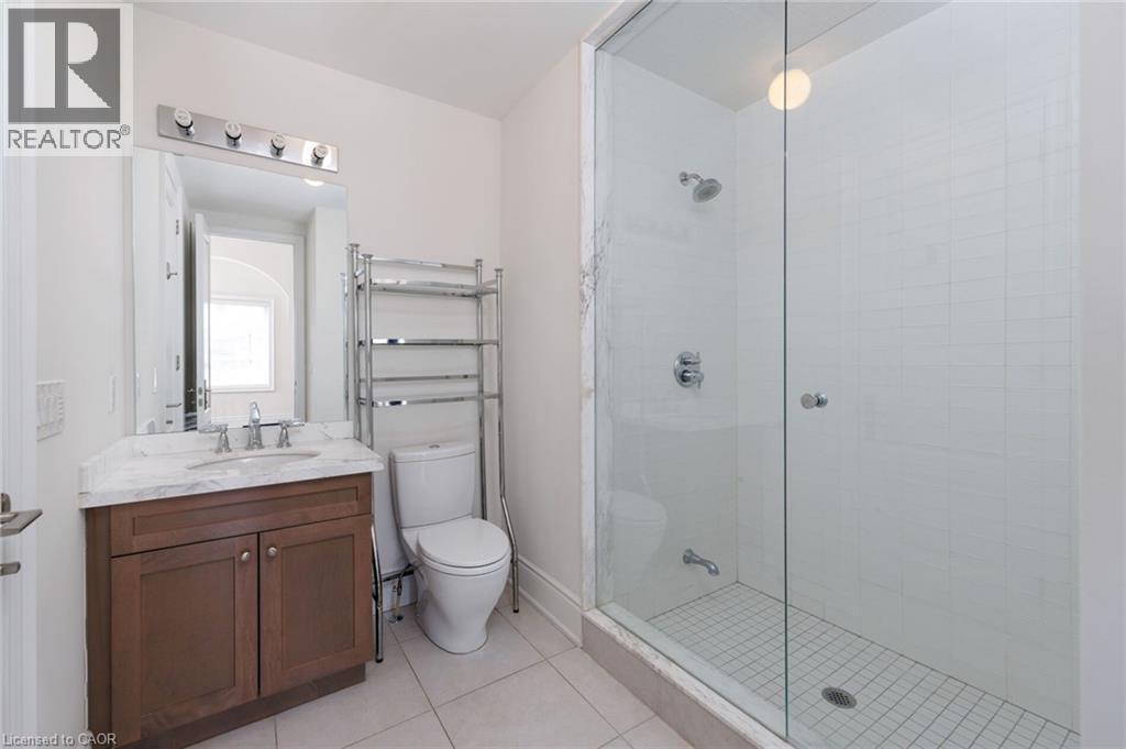 












257 HANOVER Street

,
Oakville,




Ontario
L6K0H3

