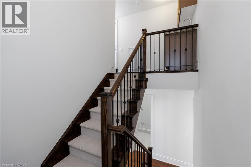 












257 HANOVER Street

,
Oakville,




Ontario
L6K0H3

