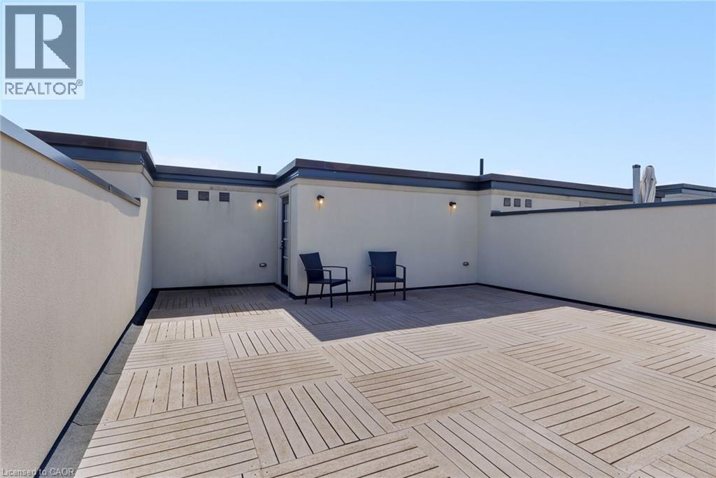 












257 HANOVER Street

,
Oakville,




Ontario
L6K0H3

