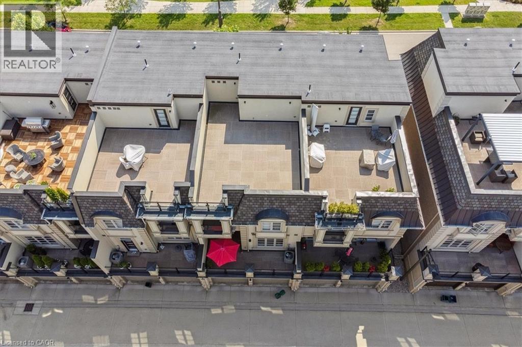 












257 HANOVER Street

,
Oakville,




Ontario
L6K0H3

