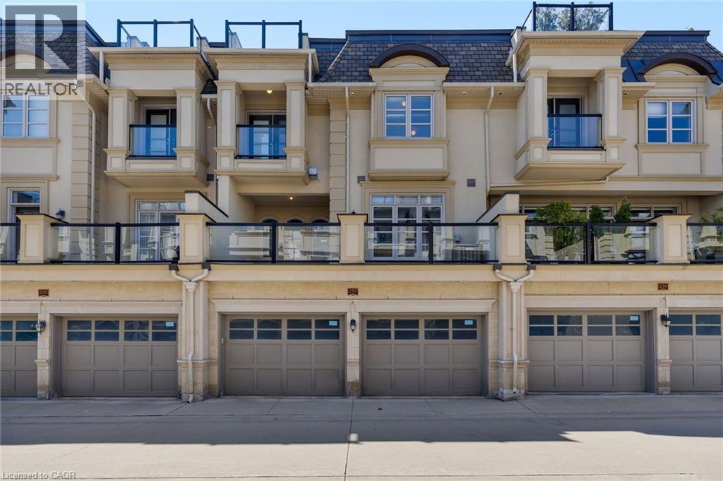 












257 HANOVER Street

,
Oakville,




Ontario
L6K0H3

