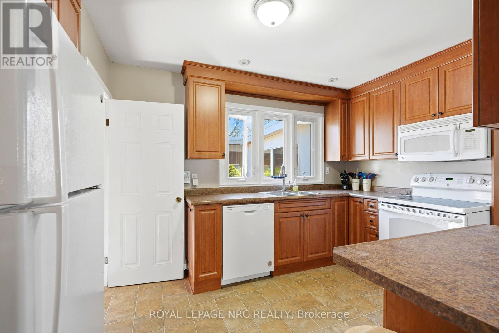 












1317 HAIST STREET

,
Pelham (Fonthill),




Ontario
L0S1E0

