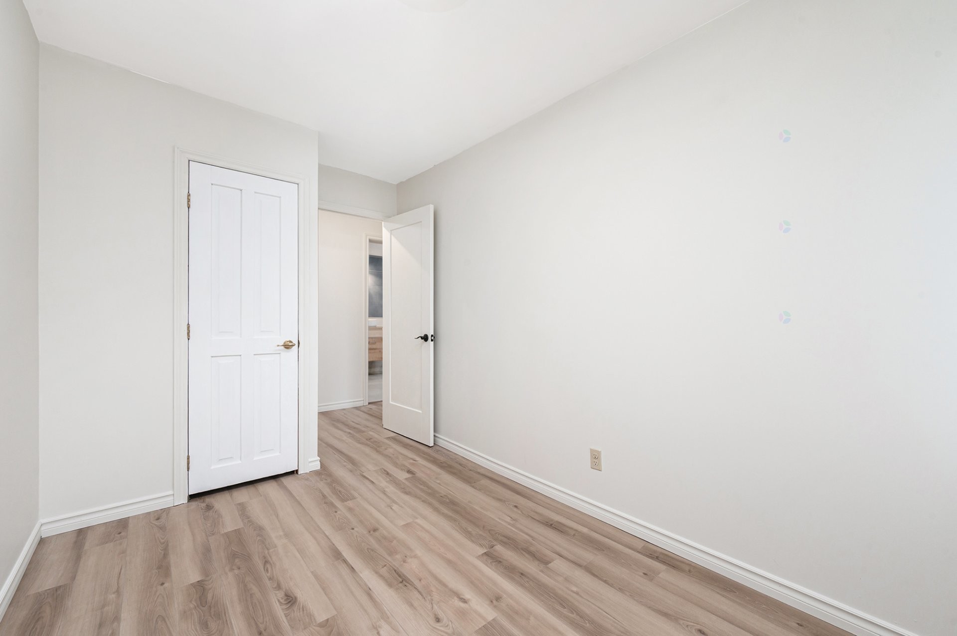 









450


Rue Joliette

, 103,
Longueuil (Le Vieux-Longueuil),




QC
J4K4V3

