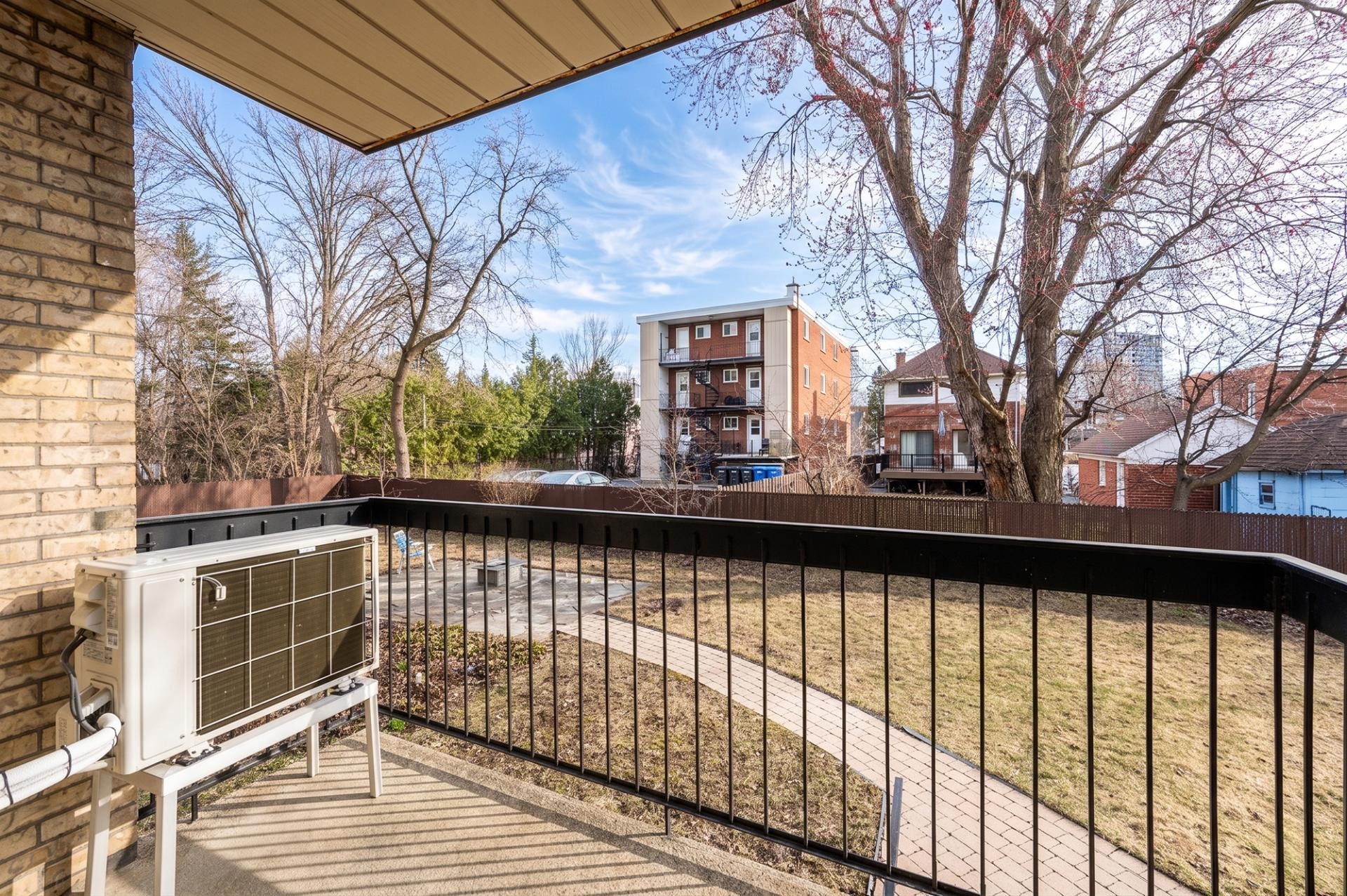 









450


Rue Joliette

, 103,
Longueuil (Le Vieux-Longueuil),




QC
J4K4V3

