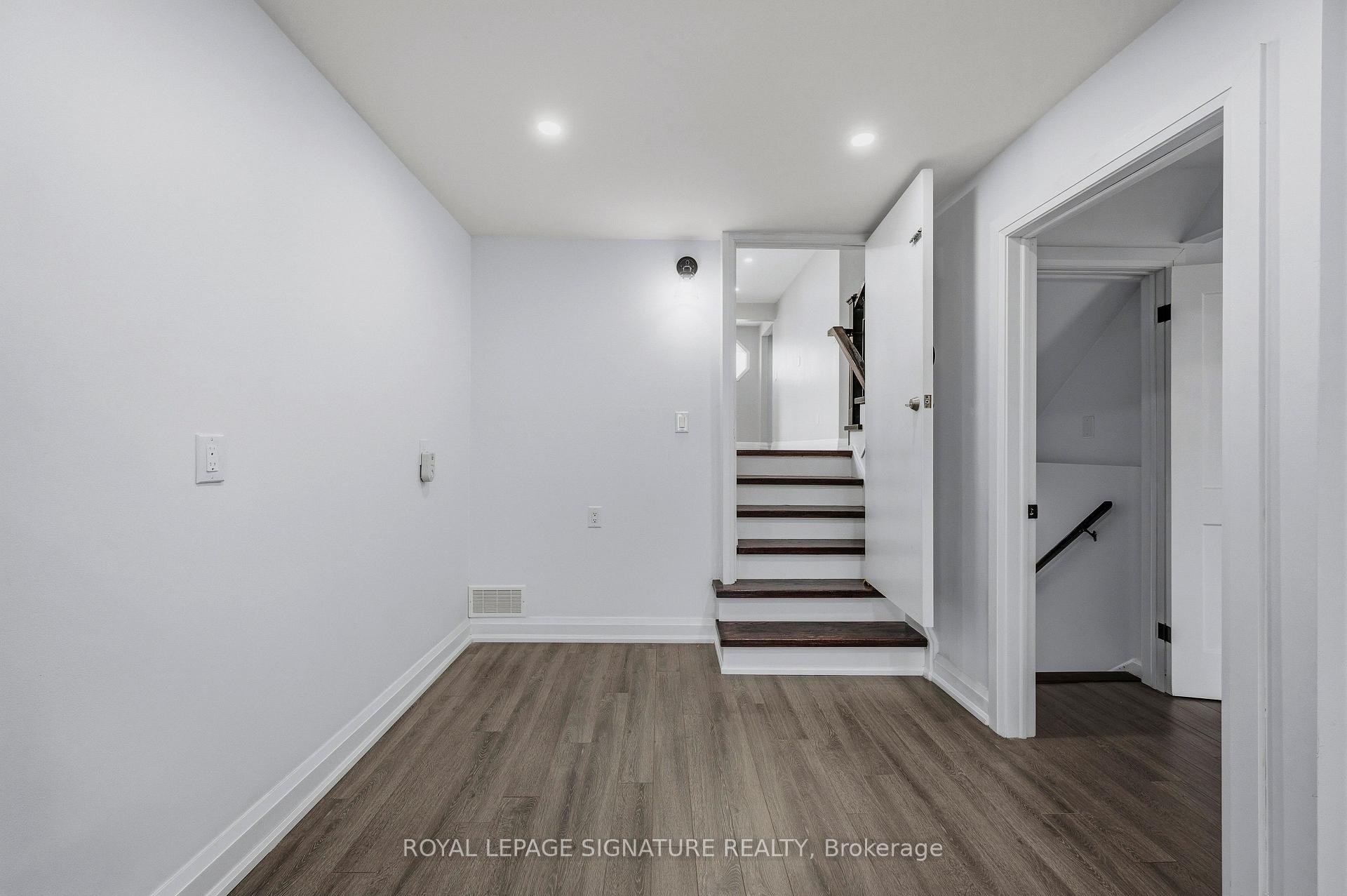 









23


Abell

Drive,
Brampton,




ON
L6V 2W1

