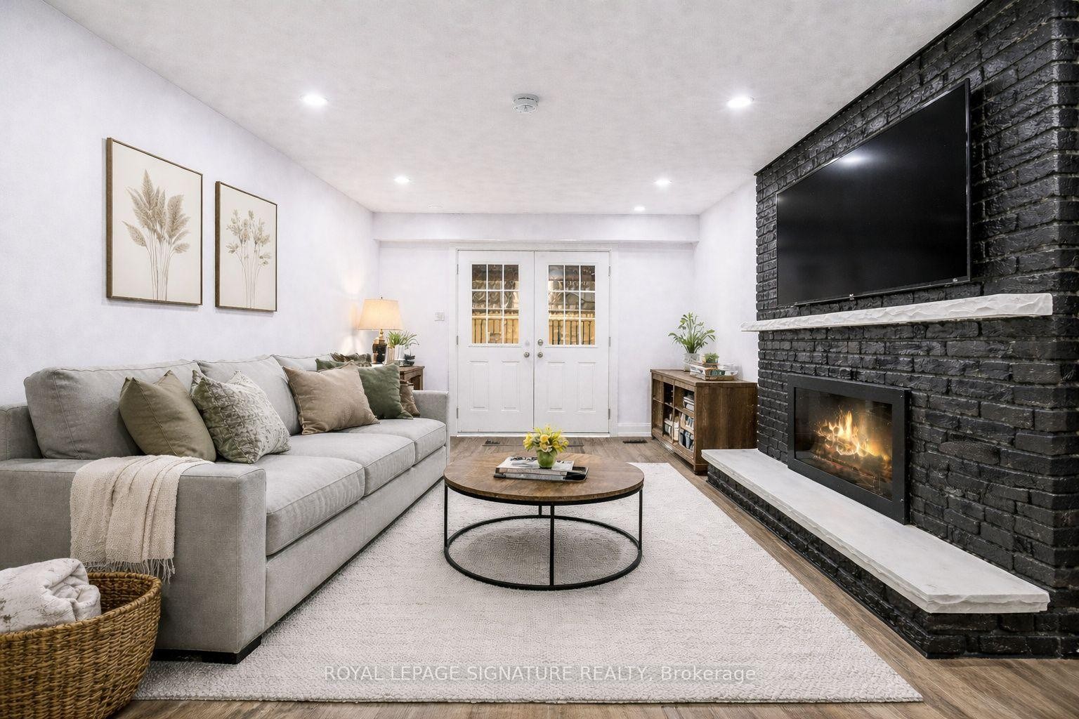 









23


Abell

Drive,
Brampton,




ON
L6V 2W1

