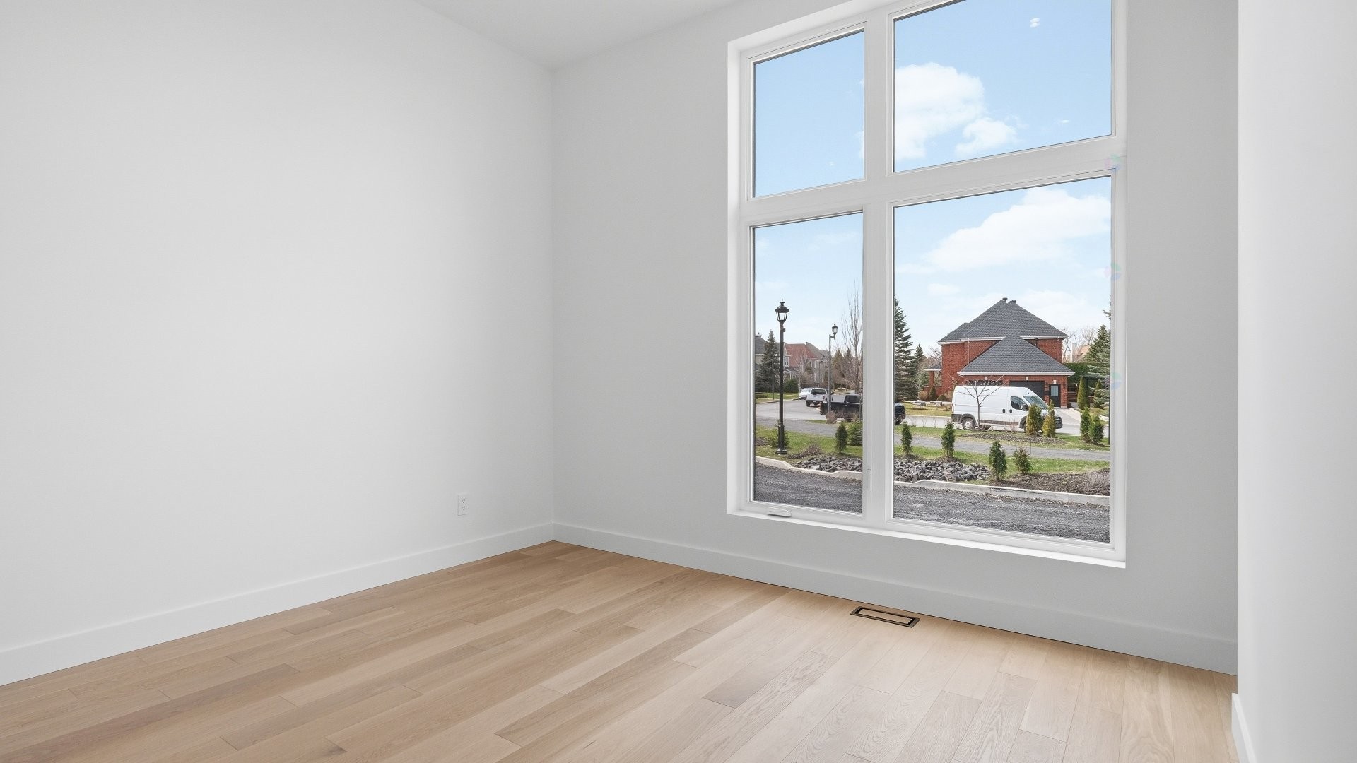









4030


Rue de la Fougère

,
Saint-Bruno-de-Montarville,




QC
J3V4P6

