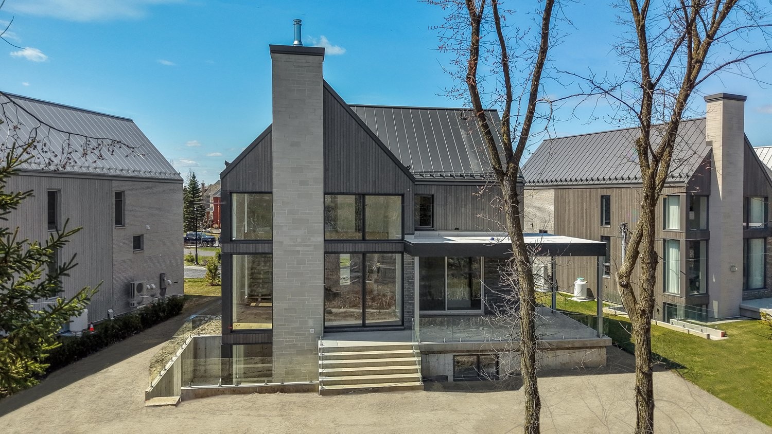 









4030


Rue de la Fougère

,
Saint-Bruno-de-Montarville,




QC
J3V4P6

