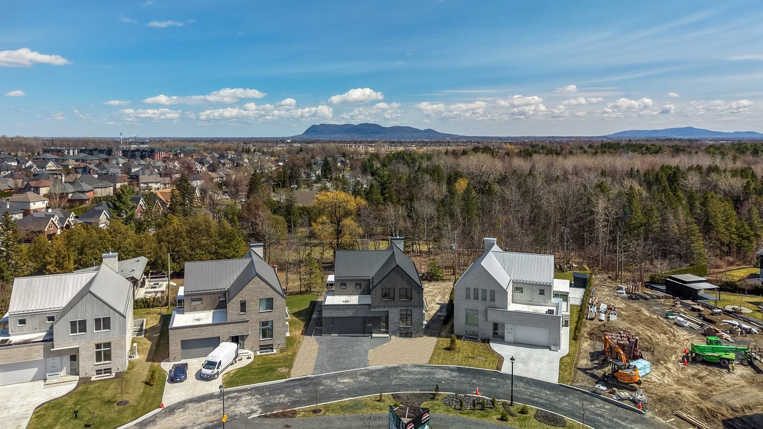 









4030


Rue de la Fougère

,
Saint-Bruno-de-Montarville,




QC
J3V4P6


