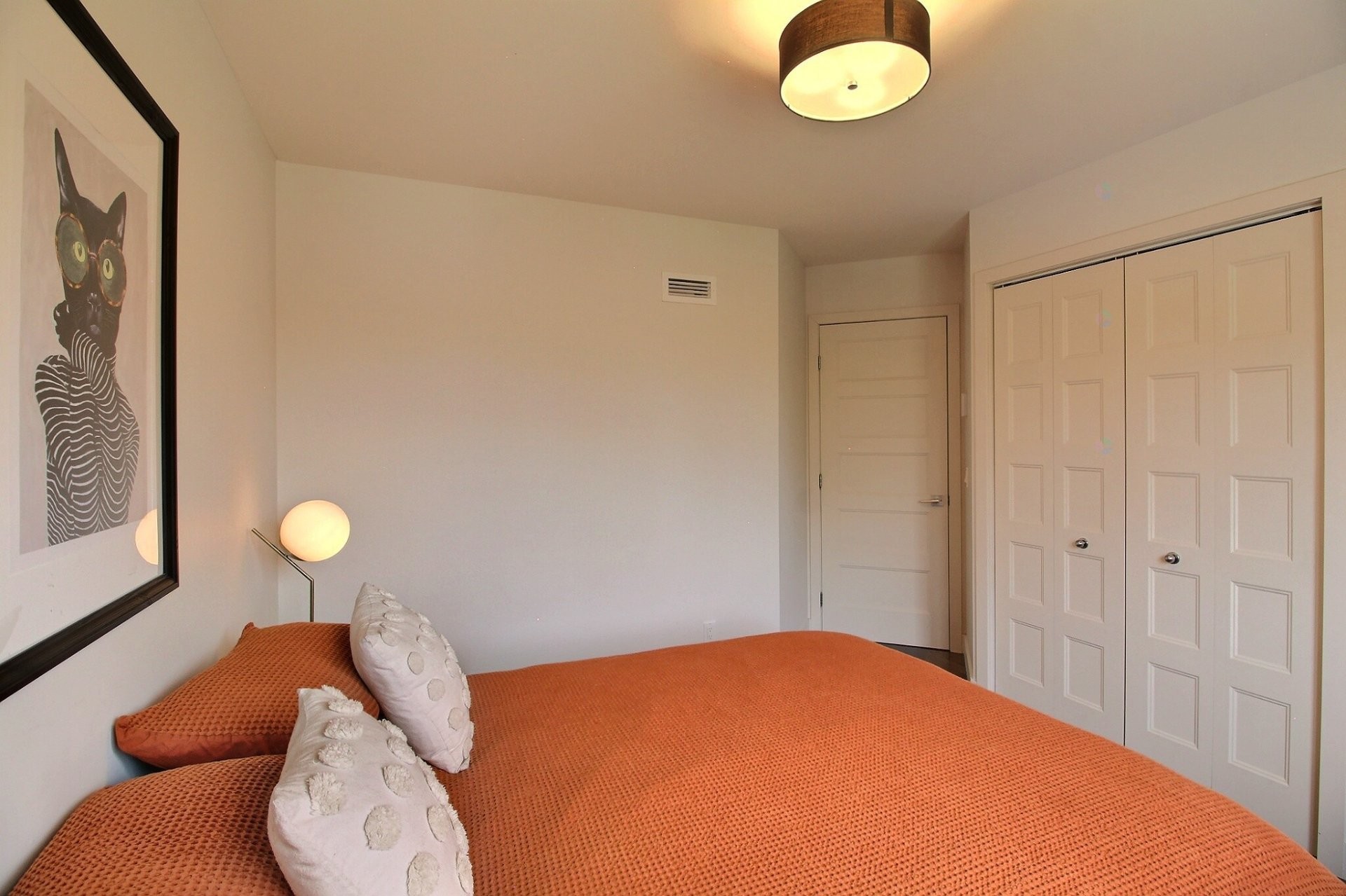 









124


Rue de l'Hibiscus

,
Granby,




QC
J2H1T9

