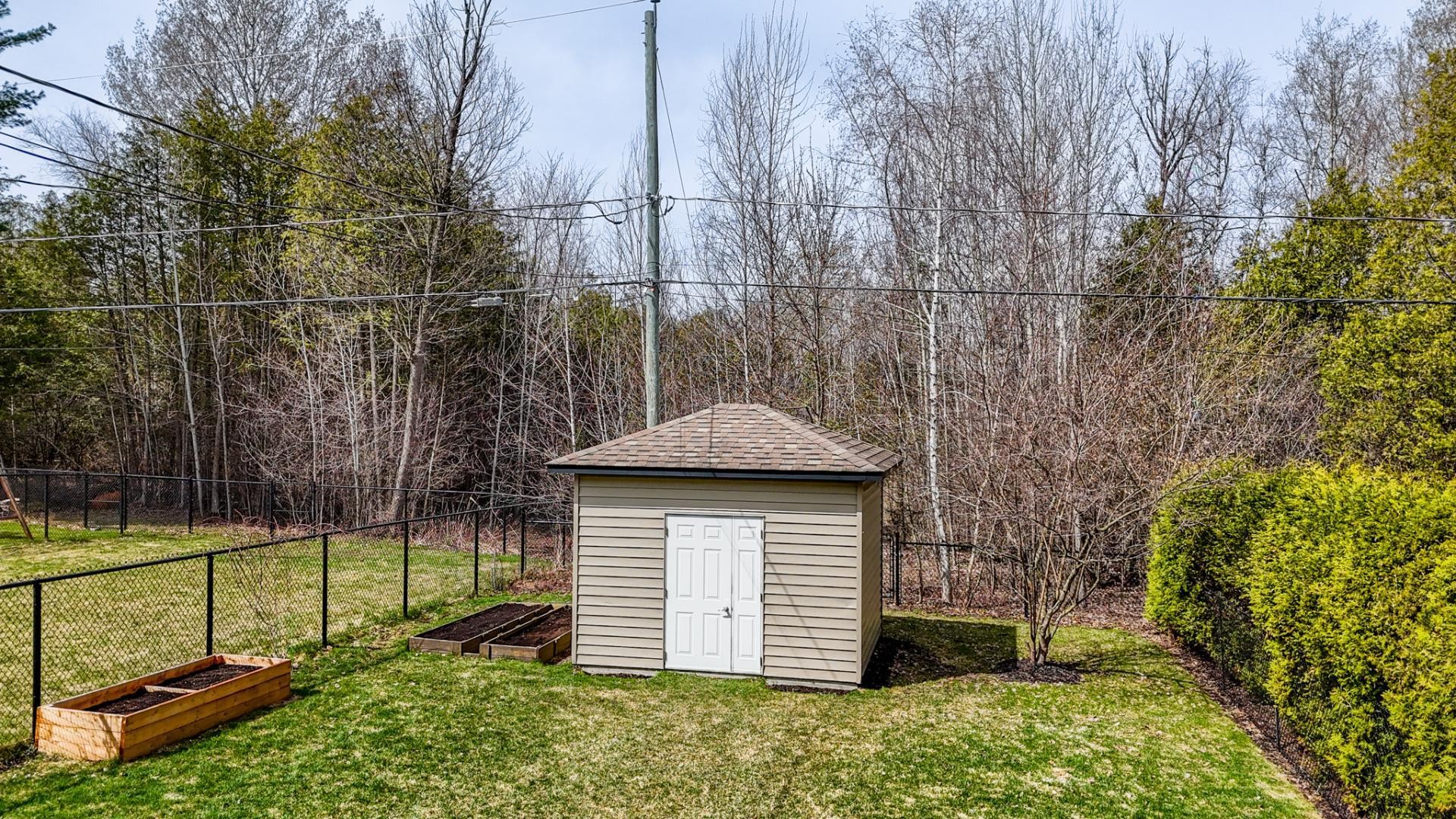 









124


Rue de l'Hibiscus

,
Granby,




QC
J2H1T9

