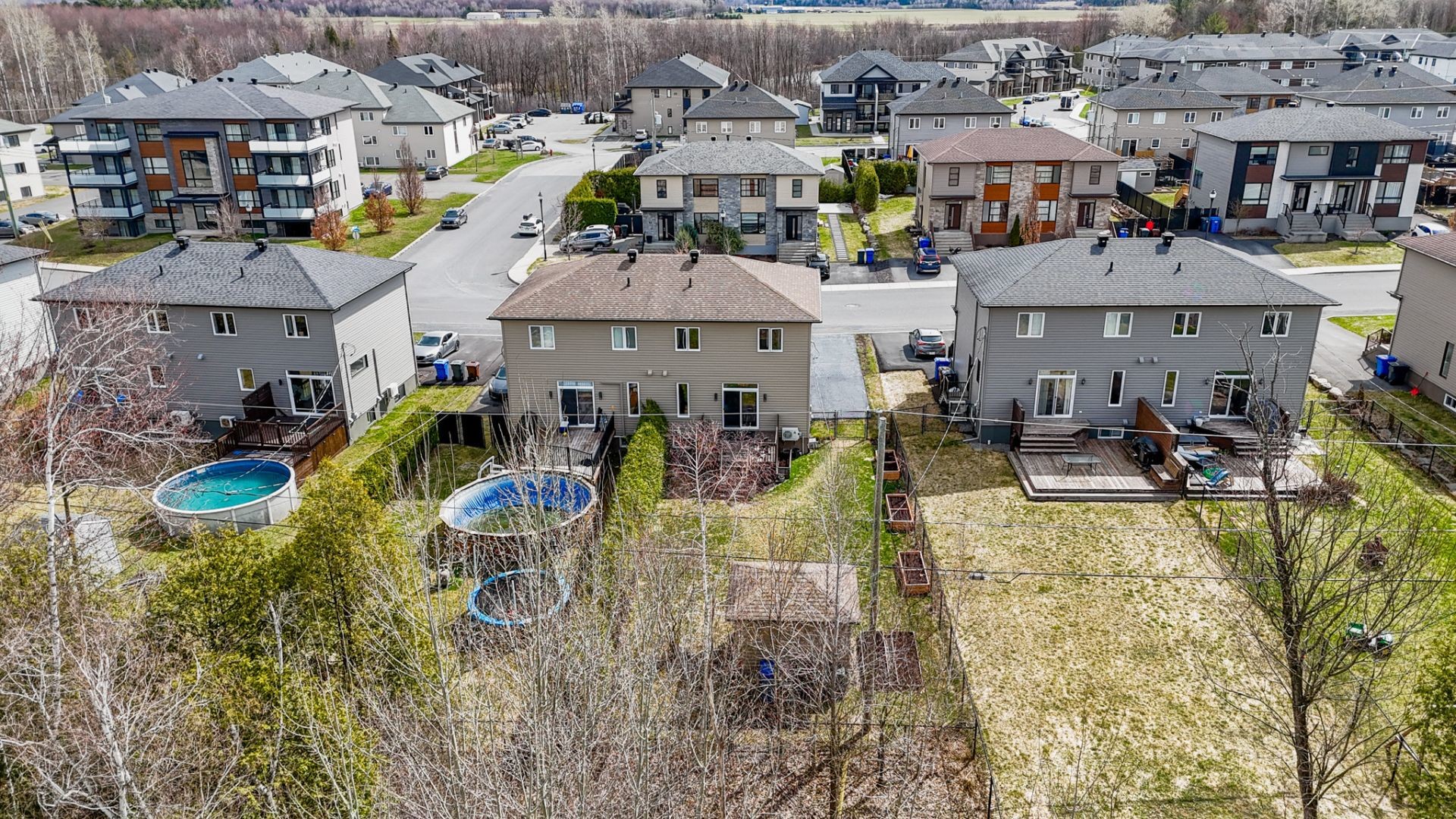 









124


Rue de l'Hibiscus

,
Granby,




QC
J2H1T9

