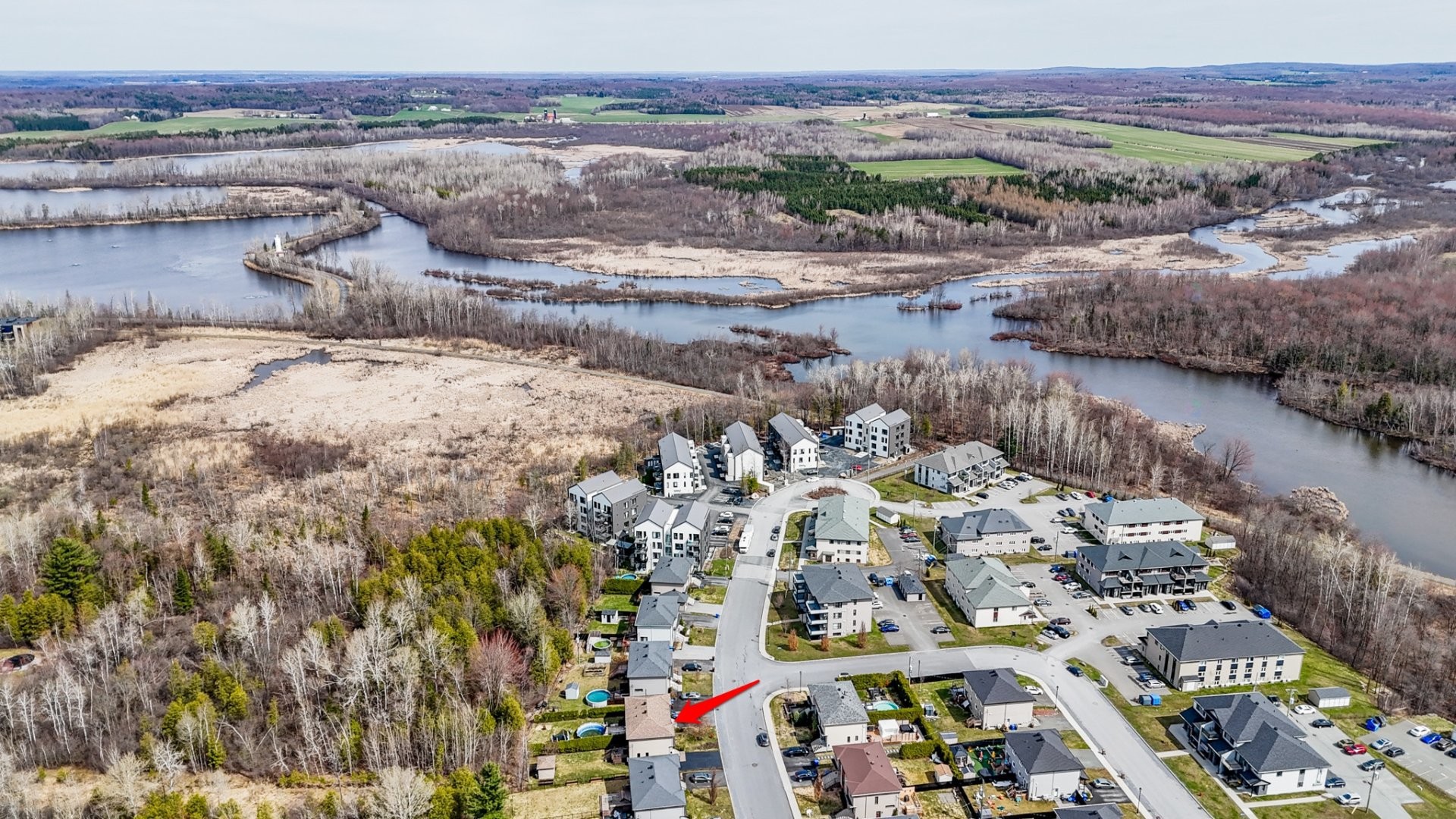 









124


Rue de l'Hibiscus

,
Granby,




QC
J2H1T9

