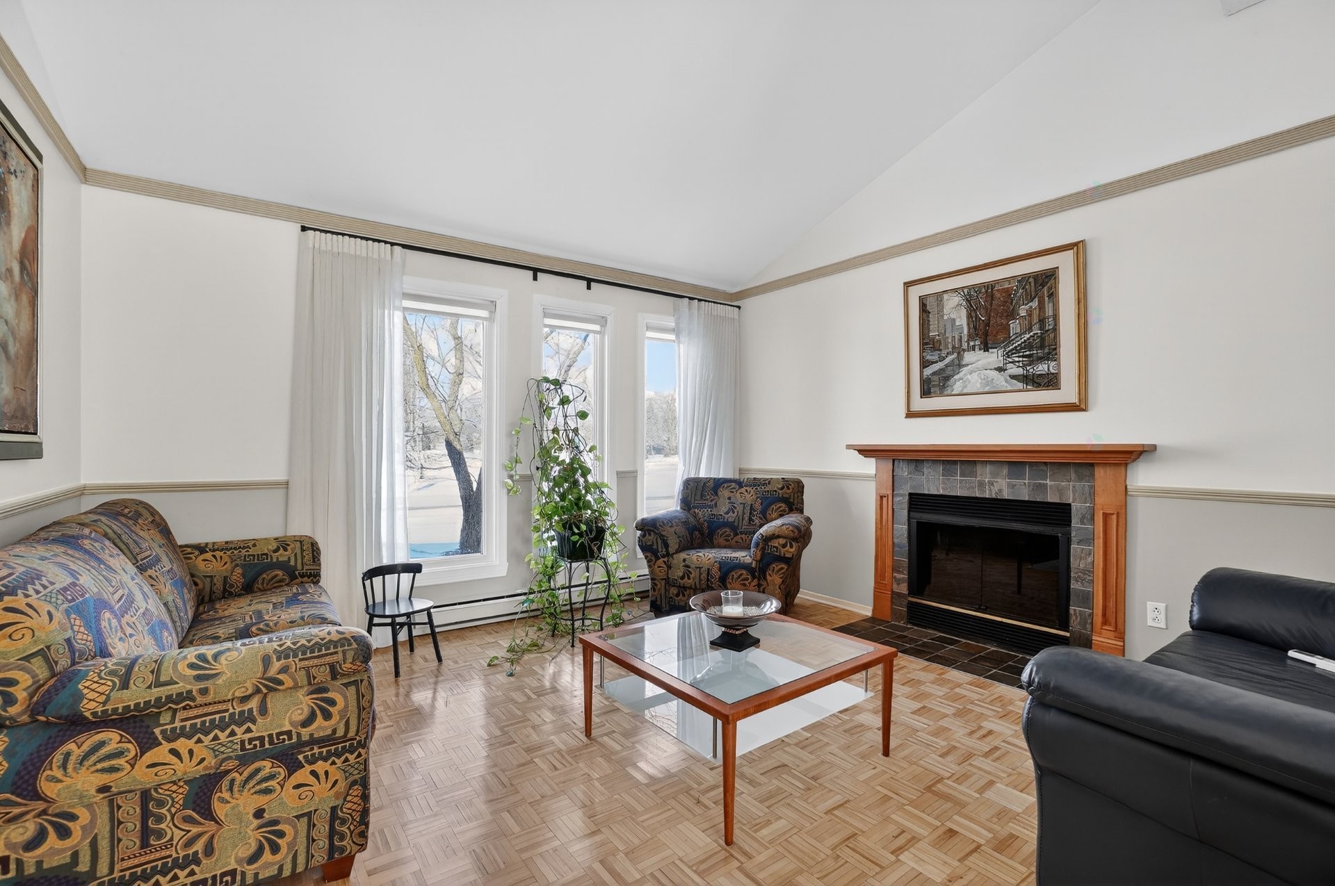 









2542


Boul. des Oiseaux

,
Laval (Sainte-Rose),




QC
H7L4X2

