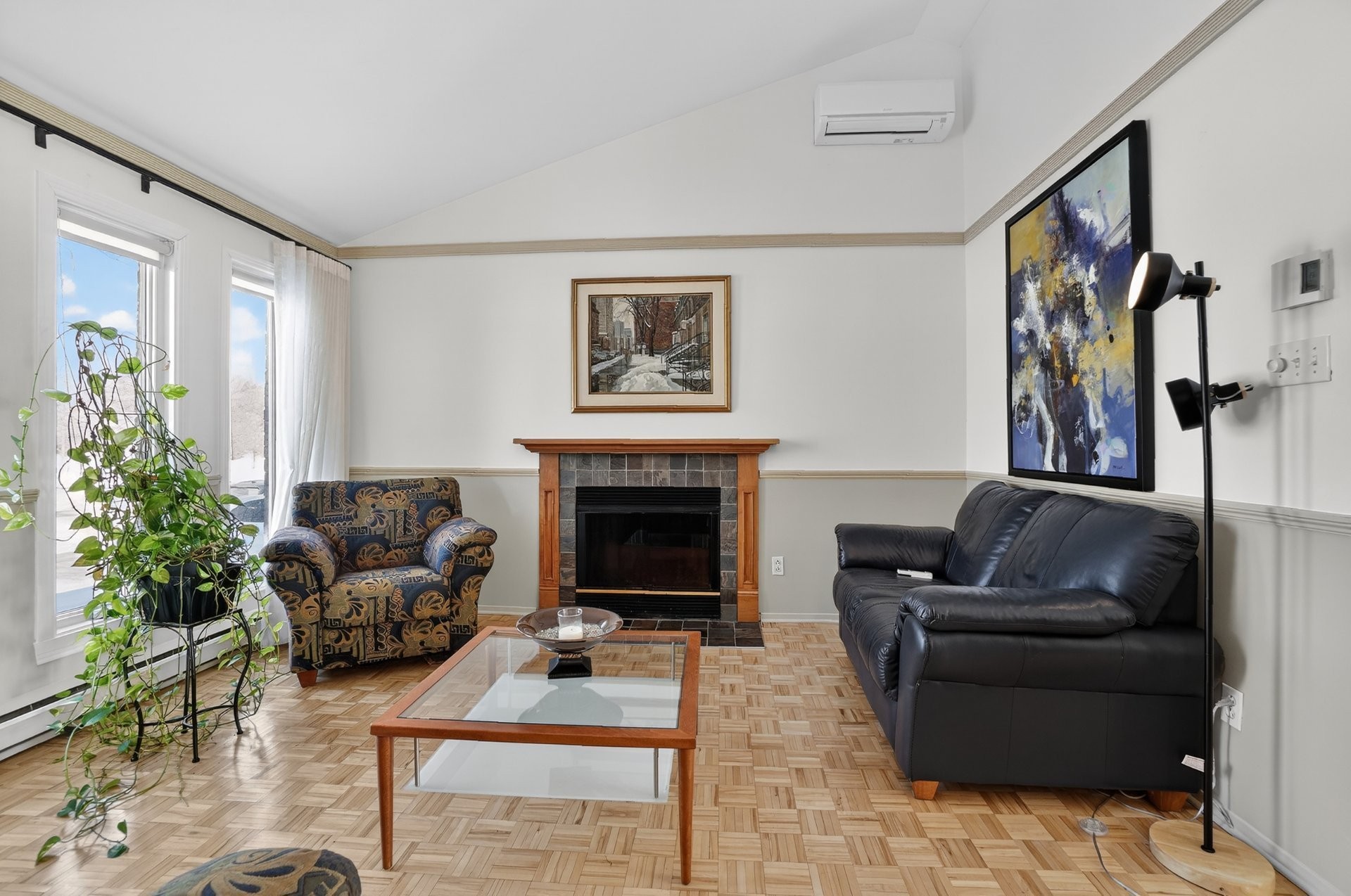 









2542


Boul. des Oiseaux

,
Laval (Sainte-Rose),




QC
H7L4X2

