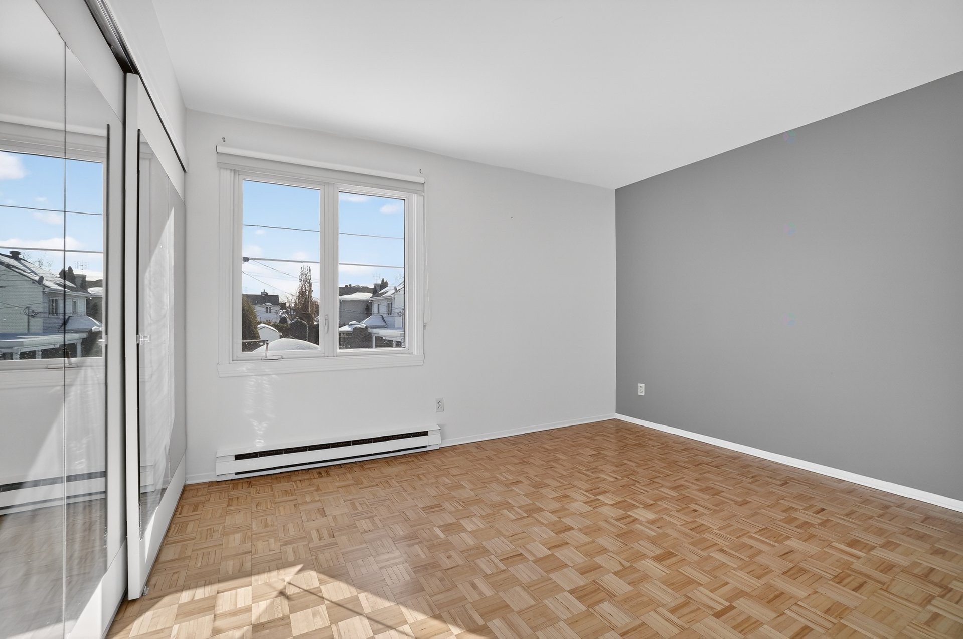 









2542


Boul. des Oiseaux

,
Laval (Sainte-Rose),




QC
H7L4X2

