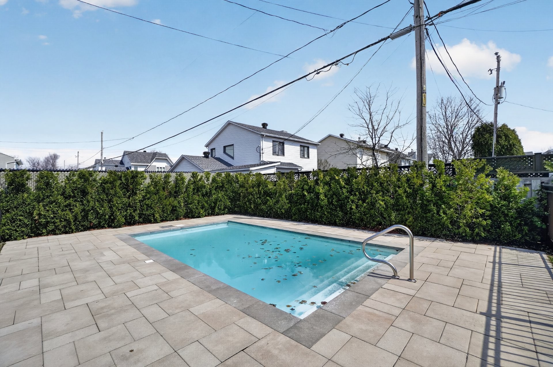 









2542


Boul. des Oiseaux

,
Laval (Sainte-Rose),




QC
H7L4X2

