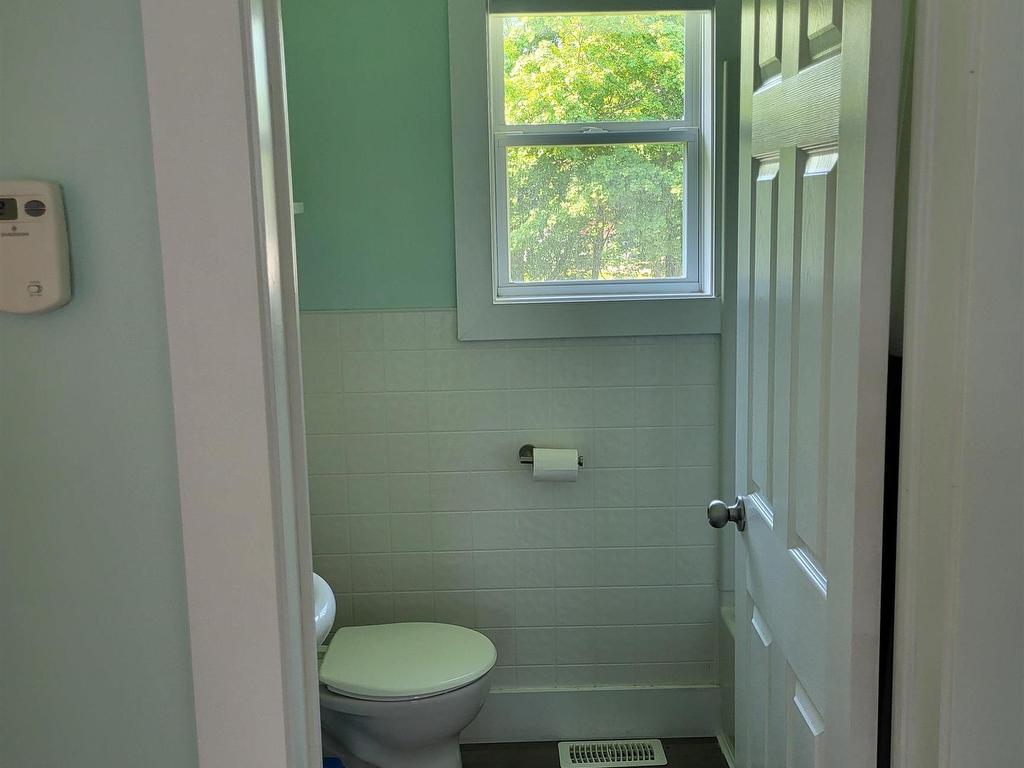 












44 Kaulback Street

,
Truro,




NS
B2N 3M6

